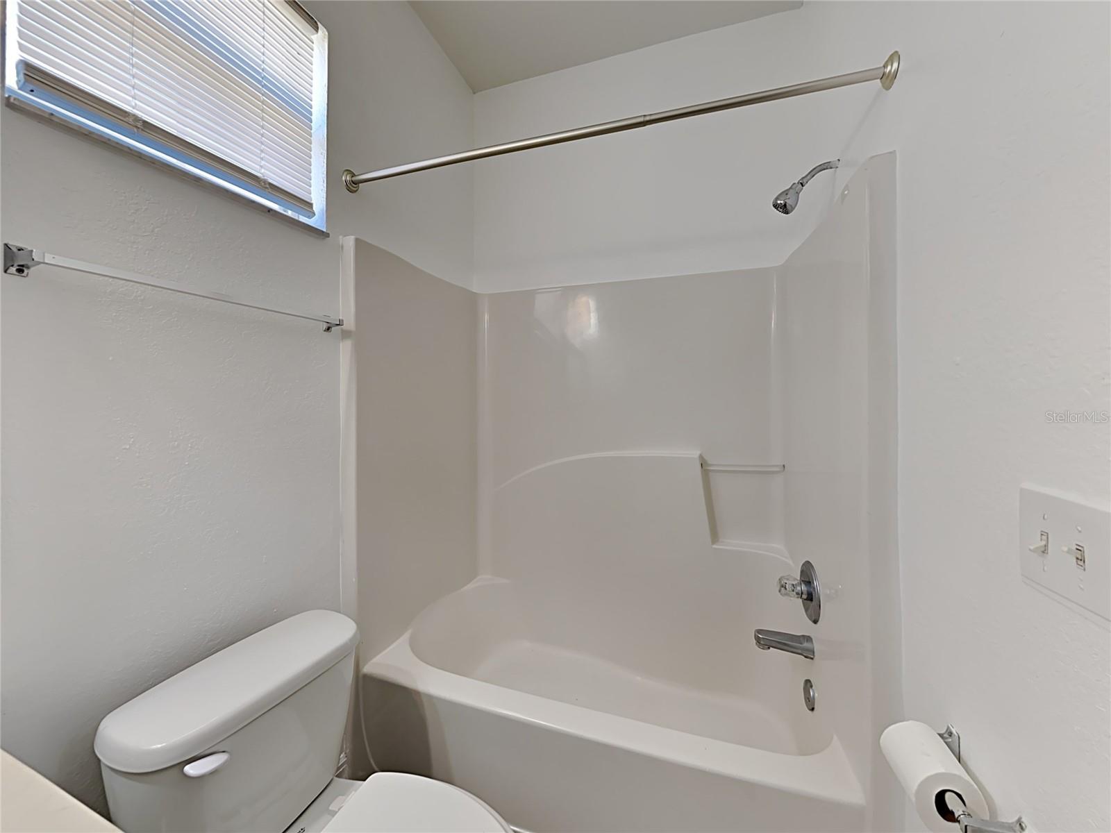 176 OCEAN BLUFF DR, POINCIANA, FL, 34759