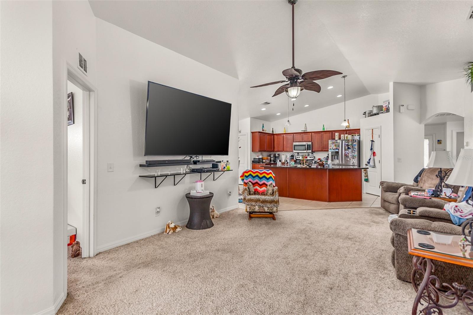 215 CAPTAIN HOOK WAY, DAVENPORT, FL, 33837