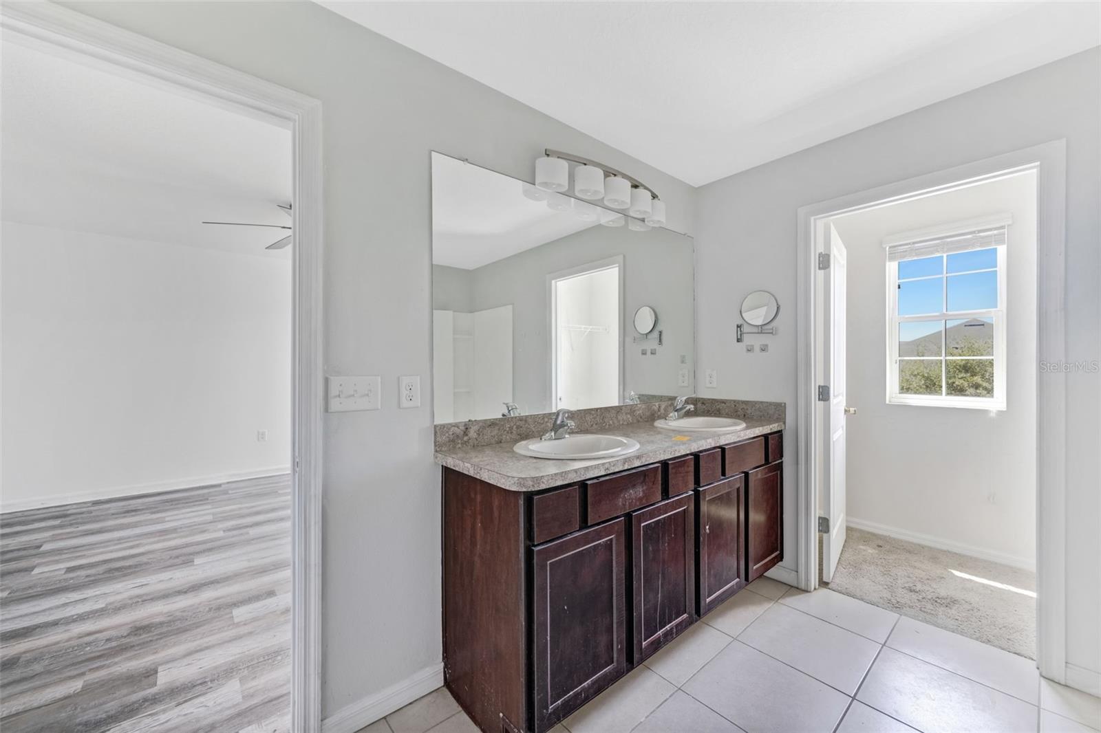 10019 GEESE TRAIL CIR, SUN CITY CENTER, FL, 33573