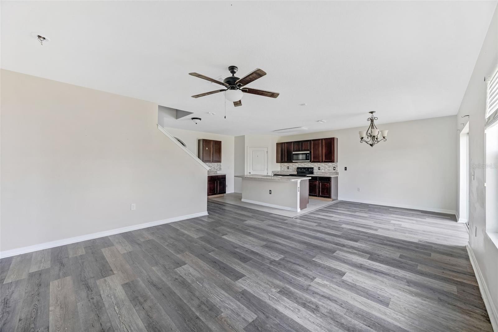 10019 GEESE TRAIL CIR, SUN CITY CENTER, FL, 33573