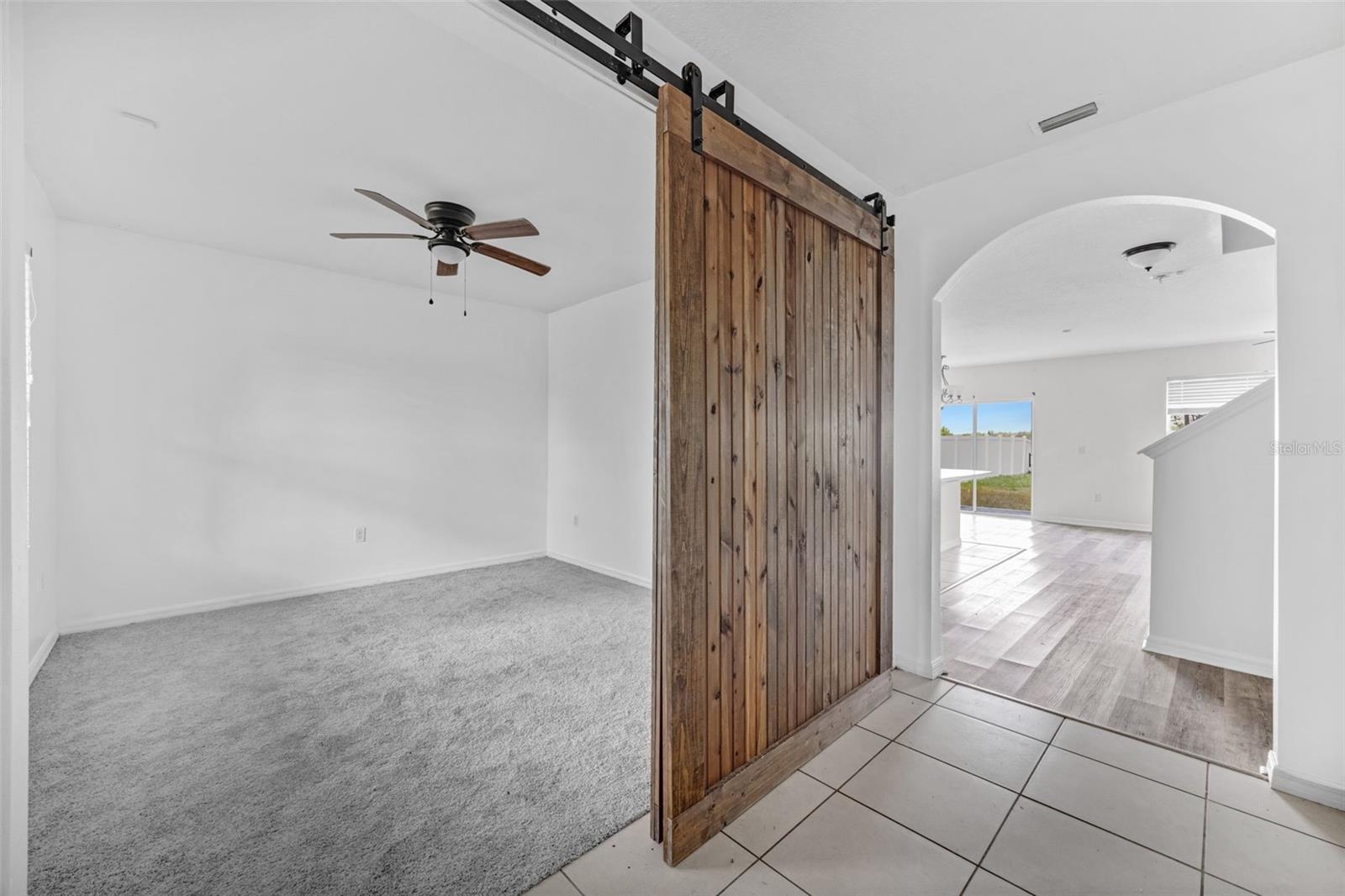 10019 GEESE TRAIL CIR, SUN CITY CENTER, FL, 33573