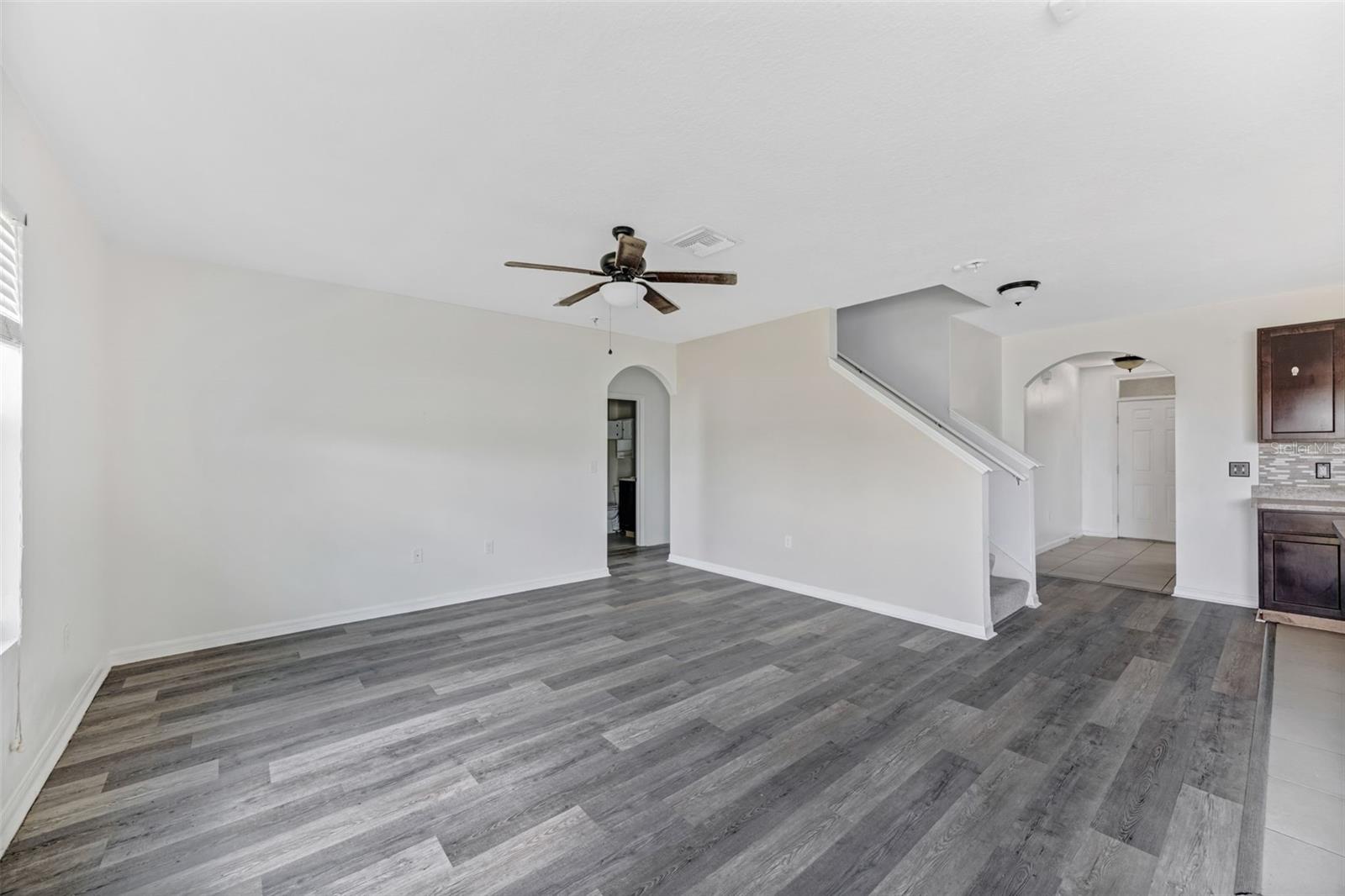 10019 GEESE TRAIL CIR, SUN CITY CENTER, FL, 33573