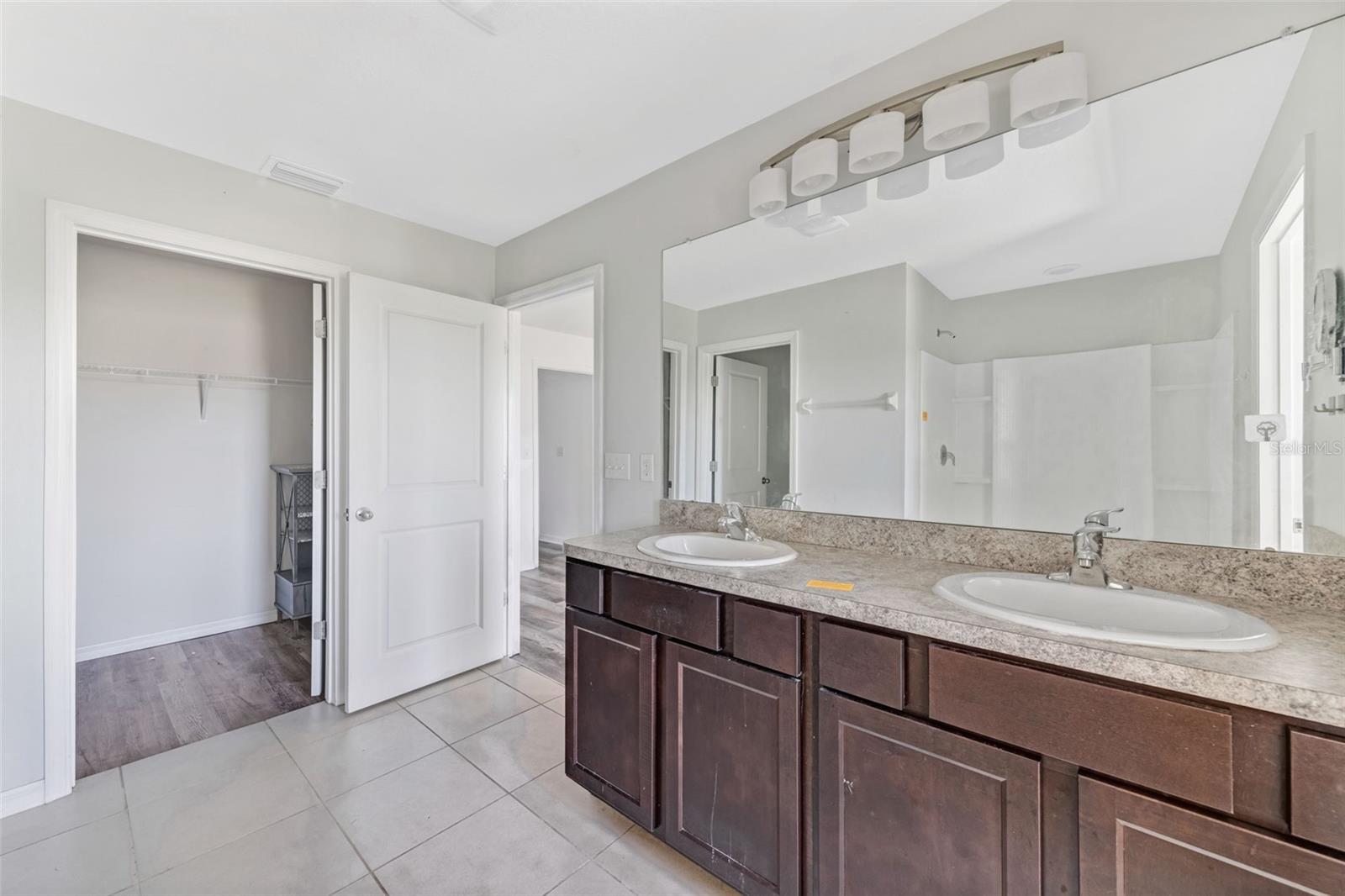 10019 GEESE TRAIL CIR, SUN CITY CENTER, FL, 33573