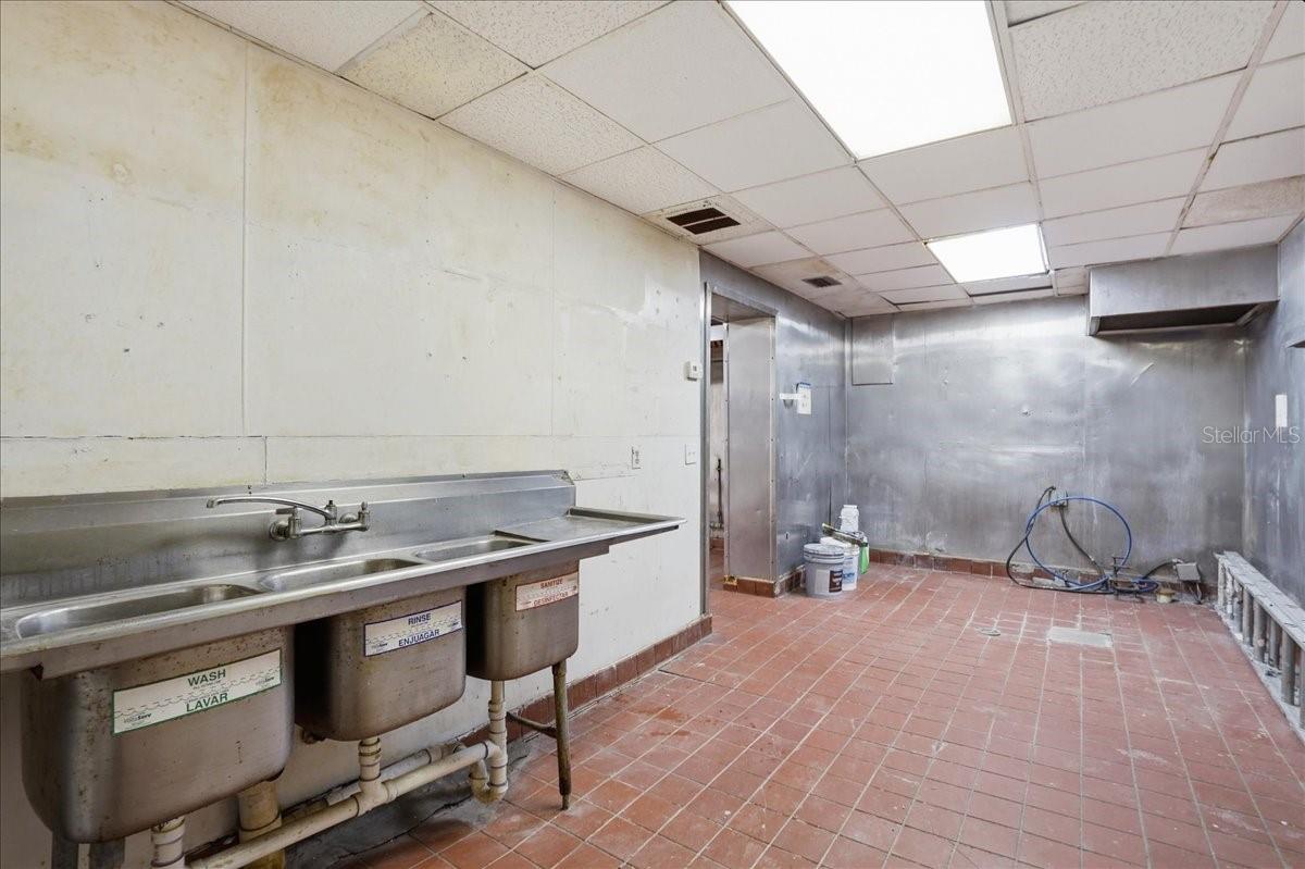 337 US-41 BUS., PALMETTO, FL, 34221