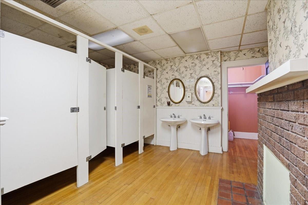 337 US-41 BUS., PALMETTO, FL, 34221