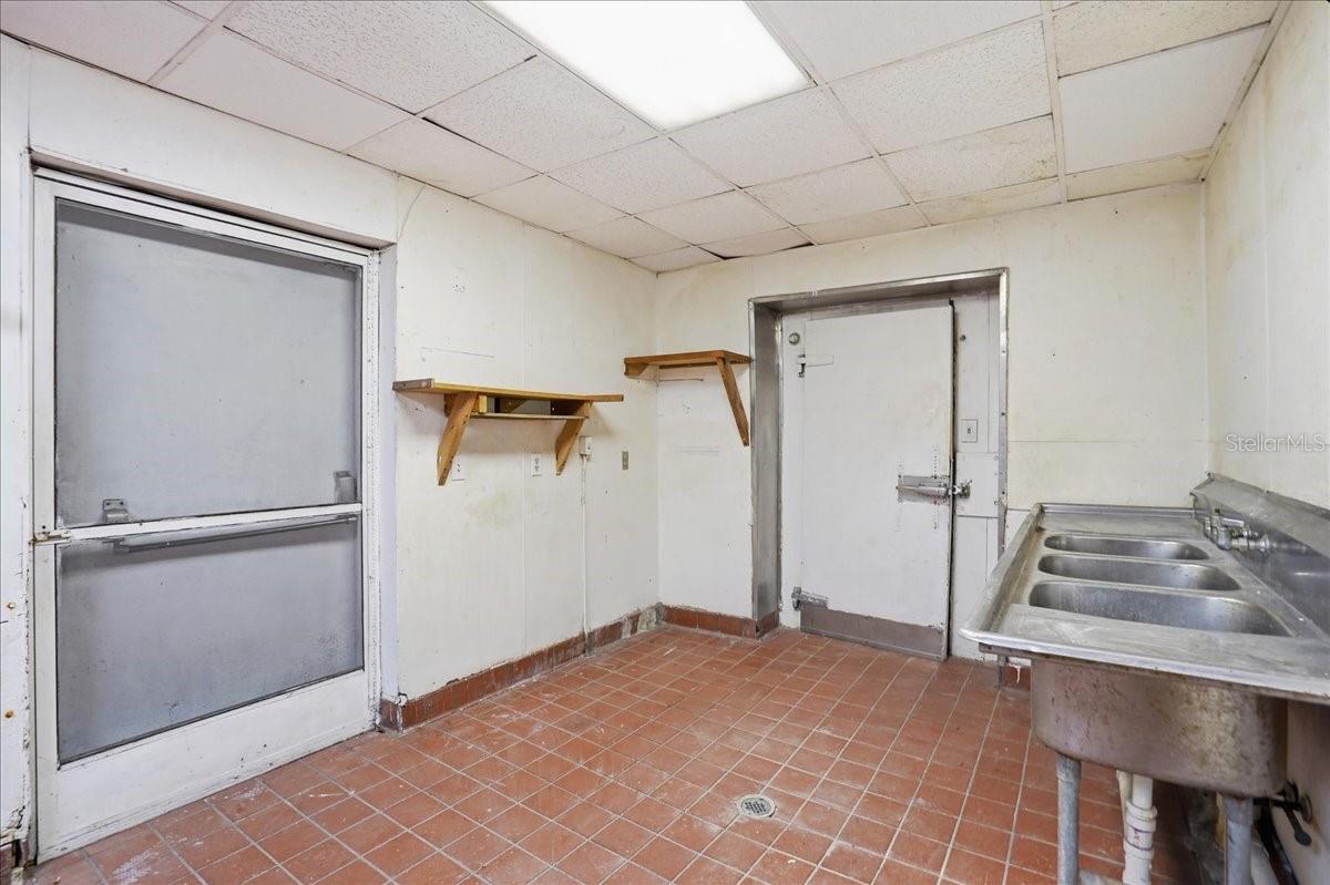 337 US-41 BUS., PALMETTO, FL, 34221