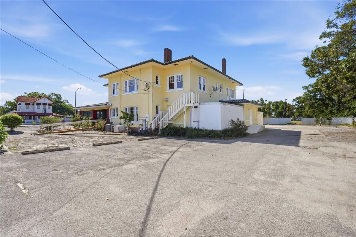 337 US-41 BUS., PALMETTO, FL, 34221