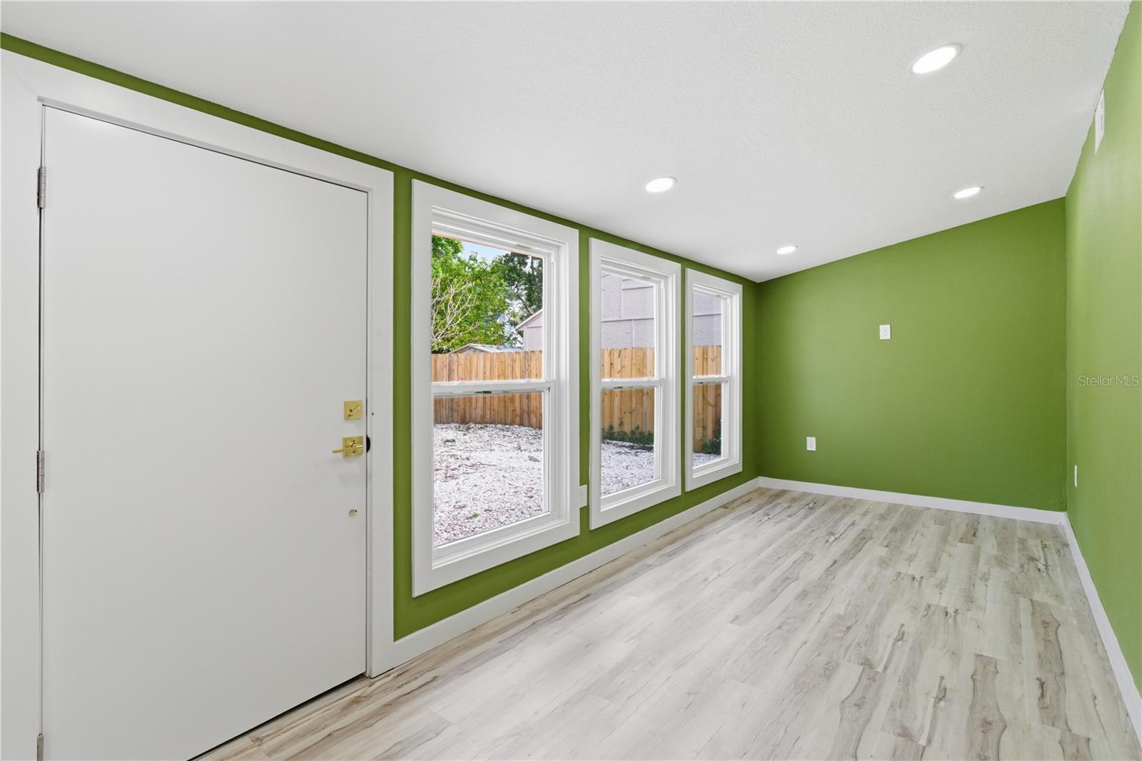 5211 25TH AVE S, GULFPORT, FL, 33707