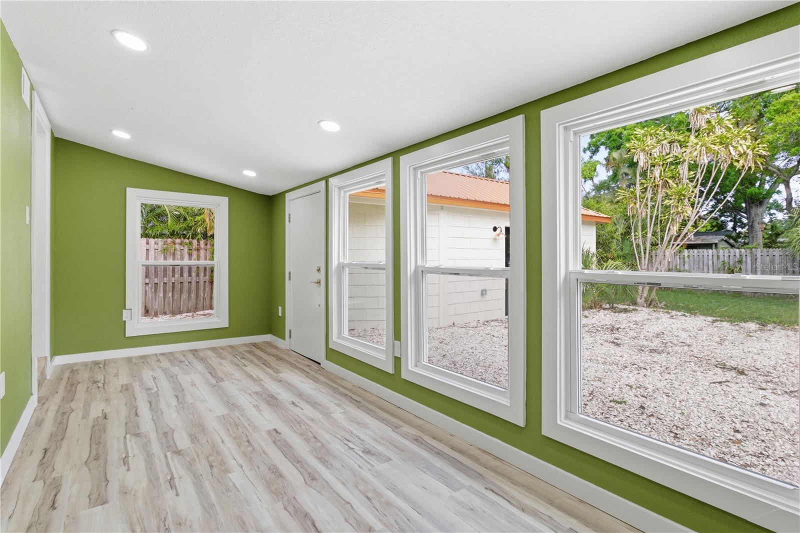 5211 25TH AVE S, GULFPORT, FL, 33707