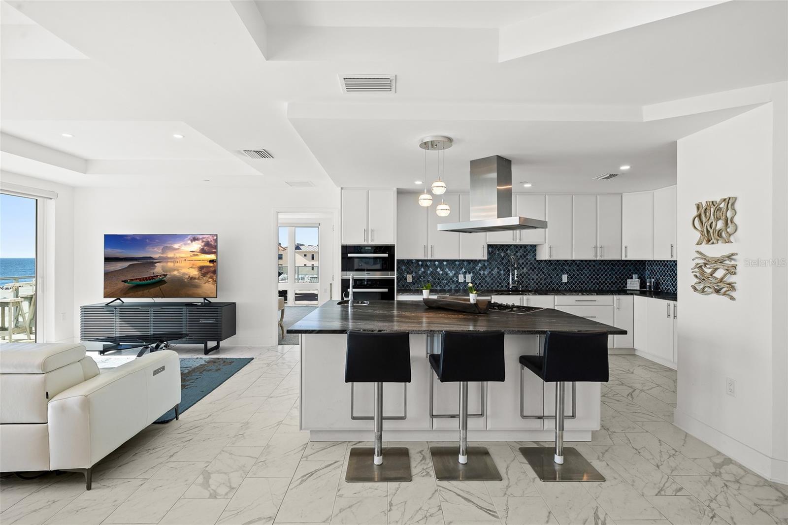 15 AVALON ST #502, CLEARWATER BEACH, FL, 33767