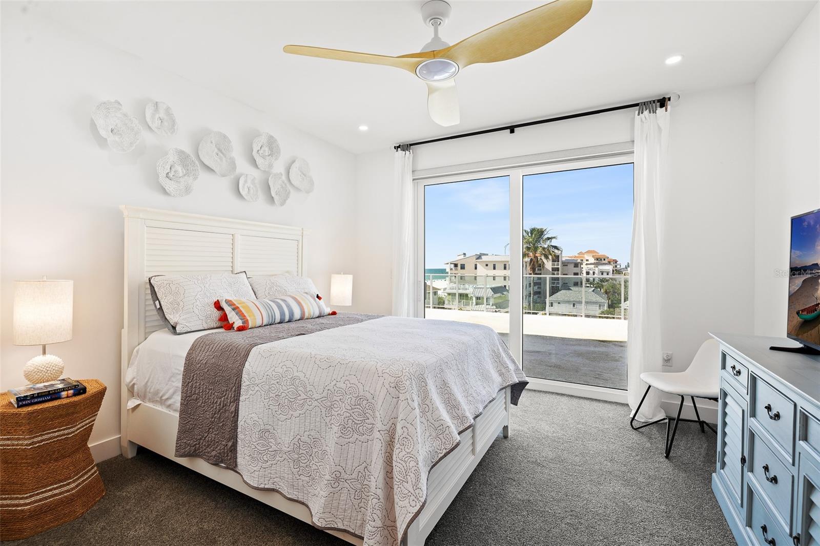 15 AVALON ST #502, CLEARWATER BEACH, FL, 33767