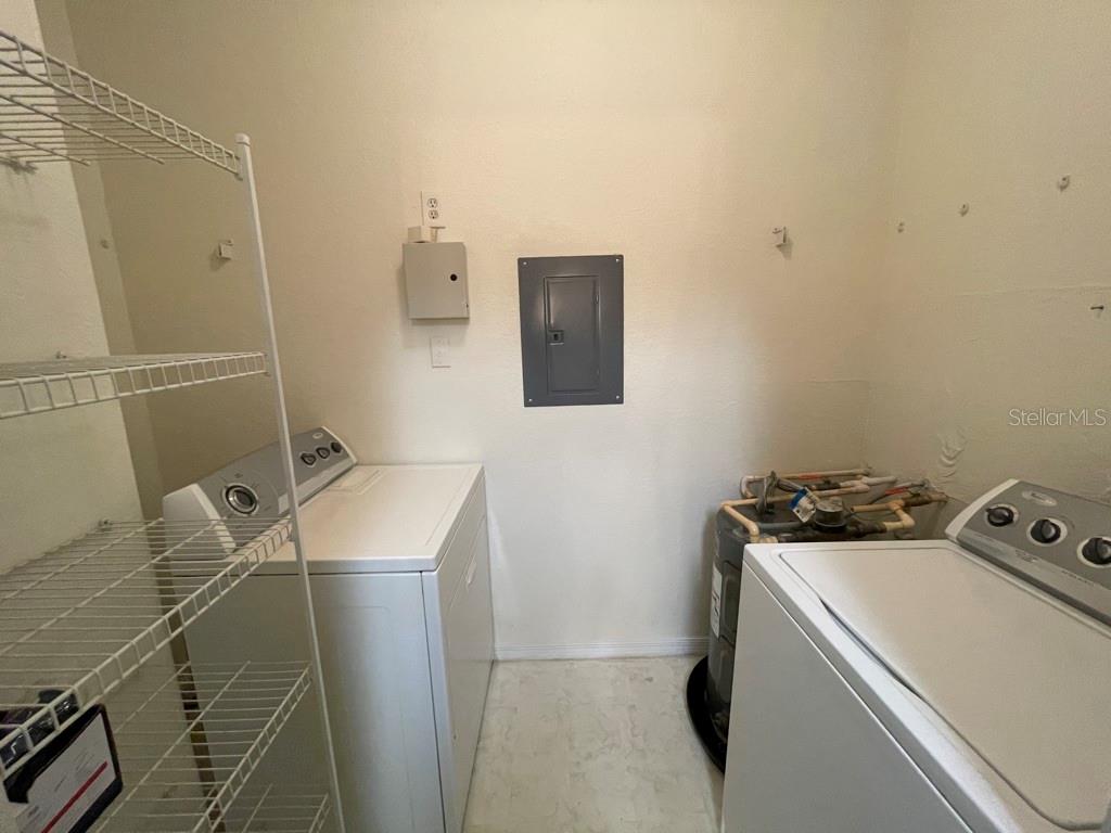 5821 LEGACY CRESCENT PL #102, RIVERVIEW, FL, 33578