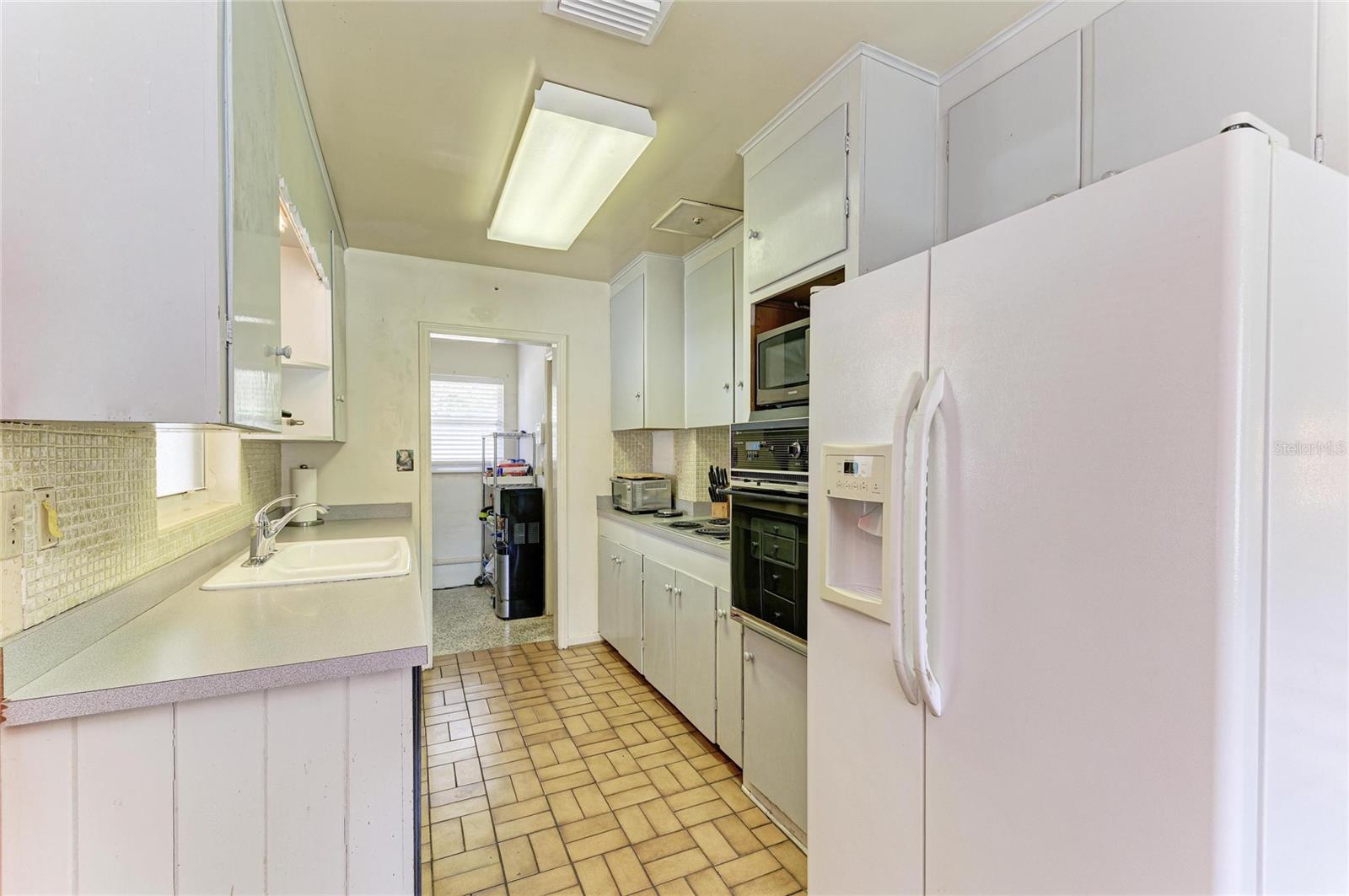 2286 HYDE PARK ST, SARASOTA, FL, 34239