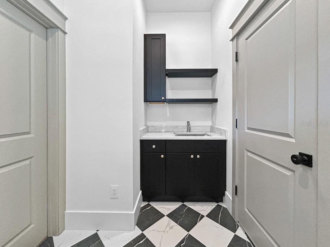 1607 GRAY ST S, GULFPORT, FL, 33707