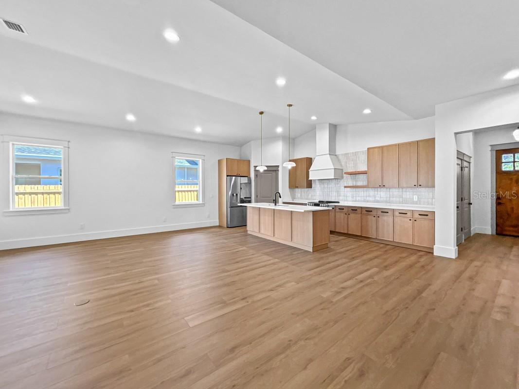 1607 GRAY ST S, GULFPORT, FL, 33707