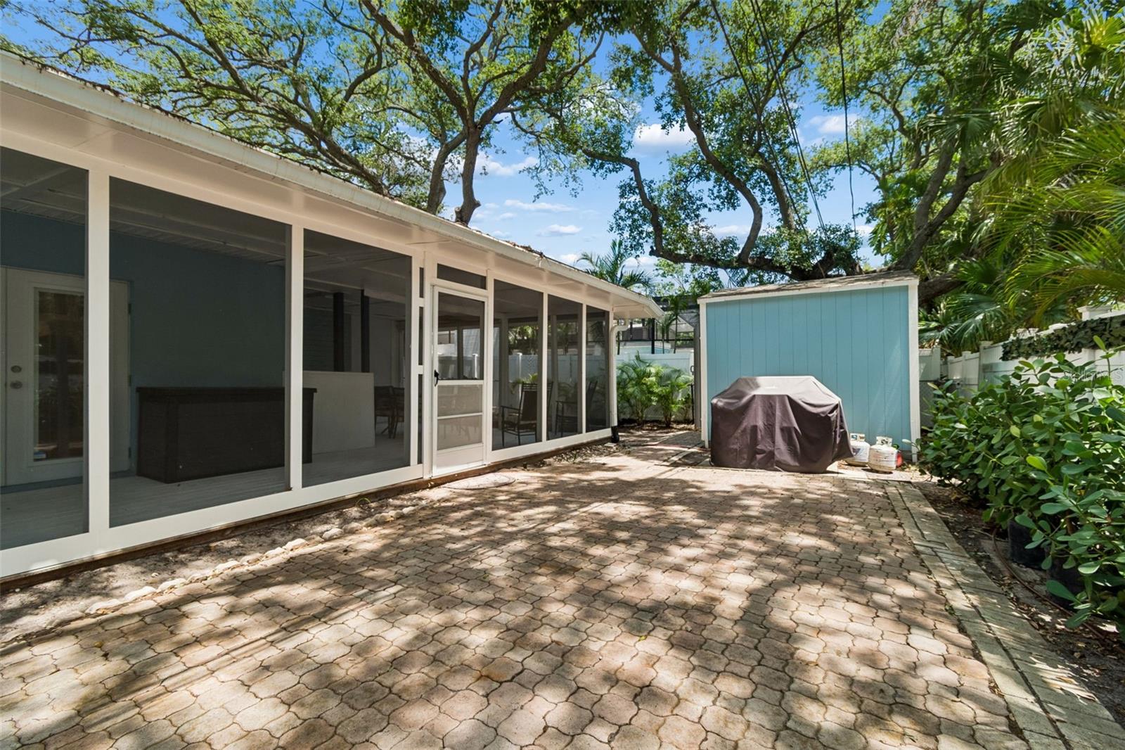 8270 30TH AVE N, ST PETERSBURG, FL, 33710