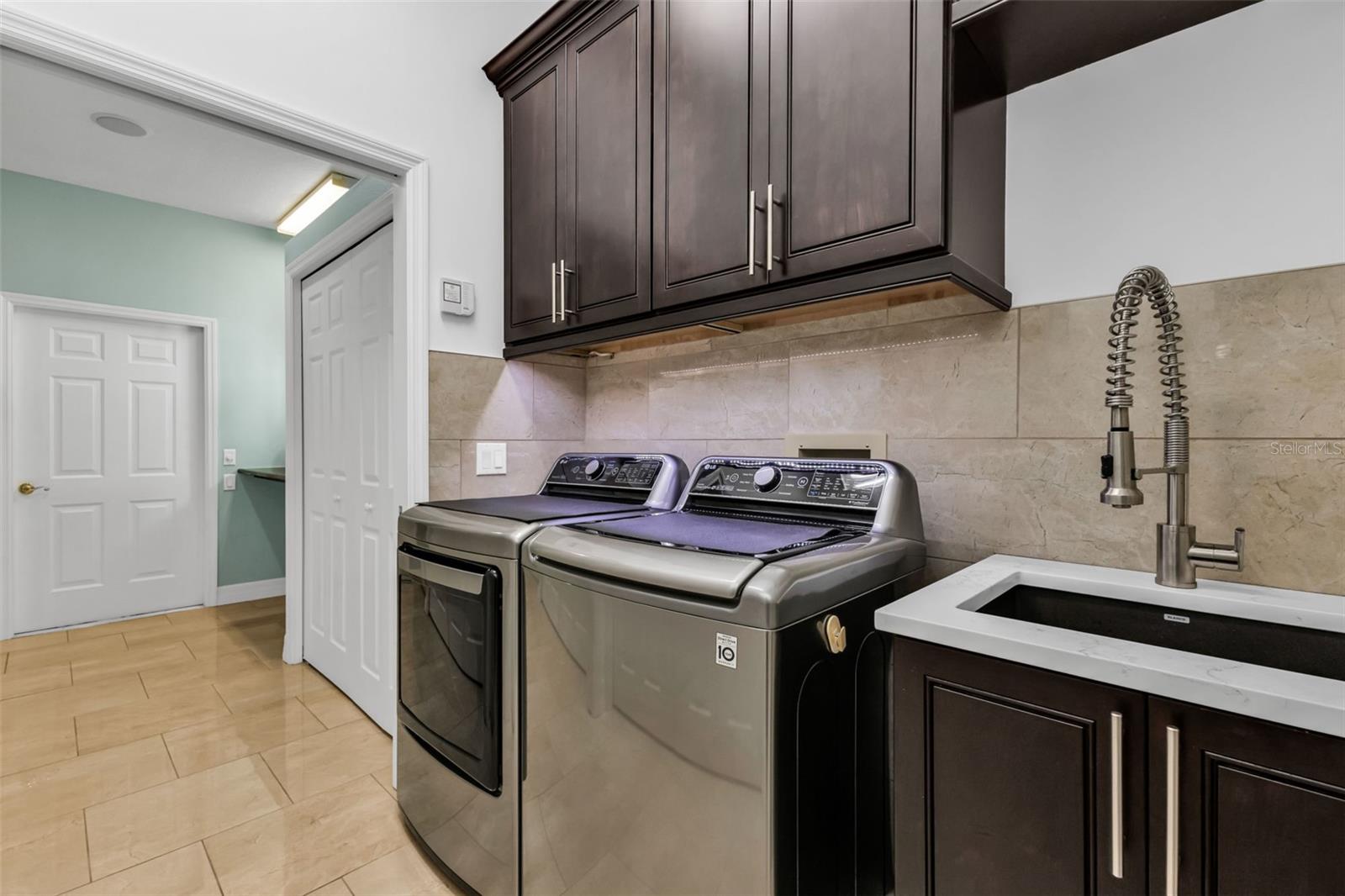 2201 CALUSA LAKES BLVD, NOKOMIS, FL, 34275