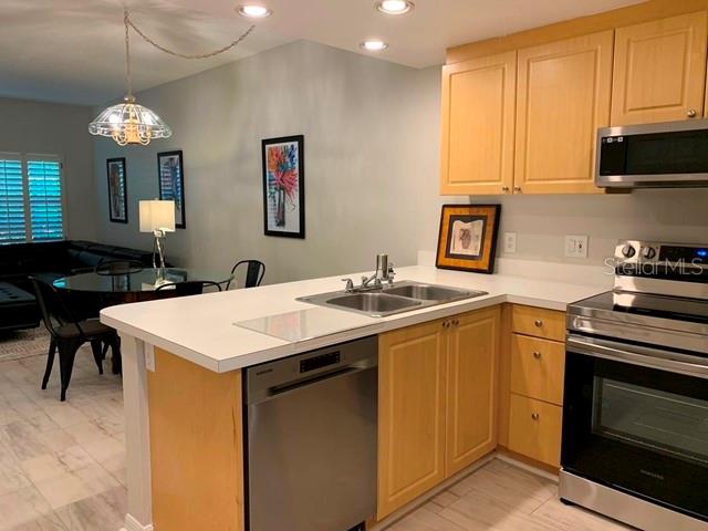 3401 54TH DR W #103, BRADENTON, FL, 34210