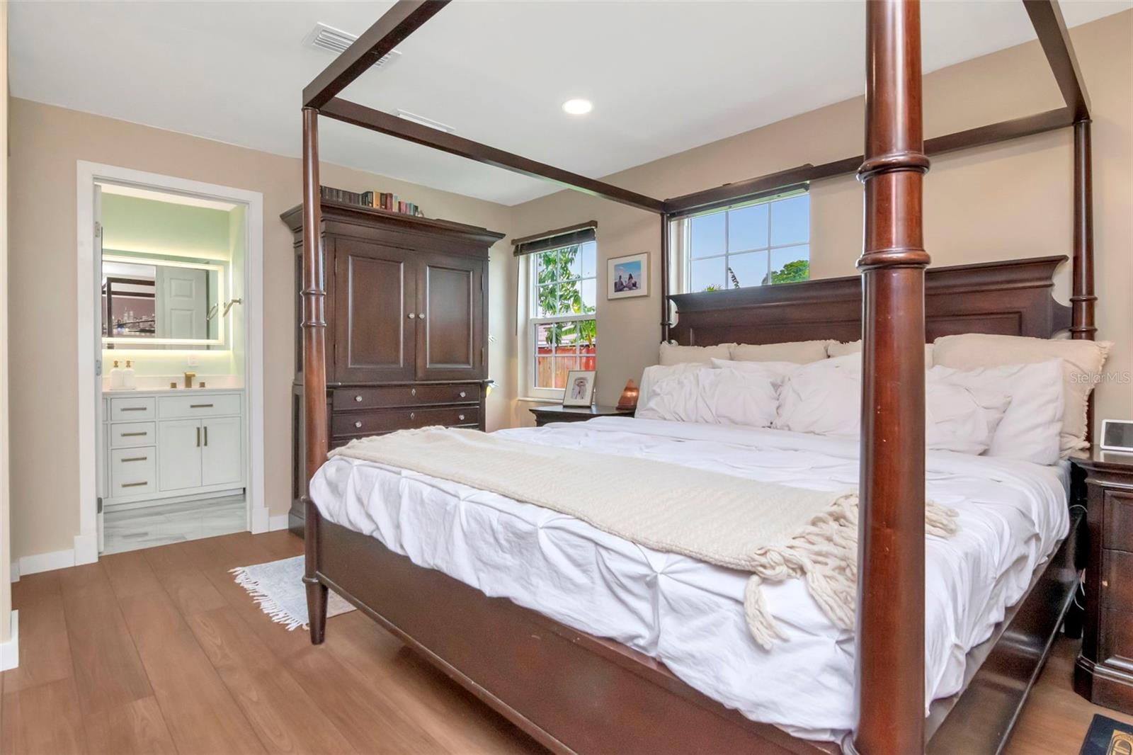 2601 60TH AVE S, ST PETERSBURG, FL, 33712