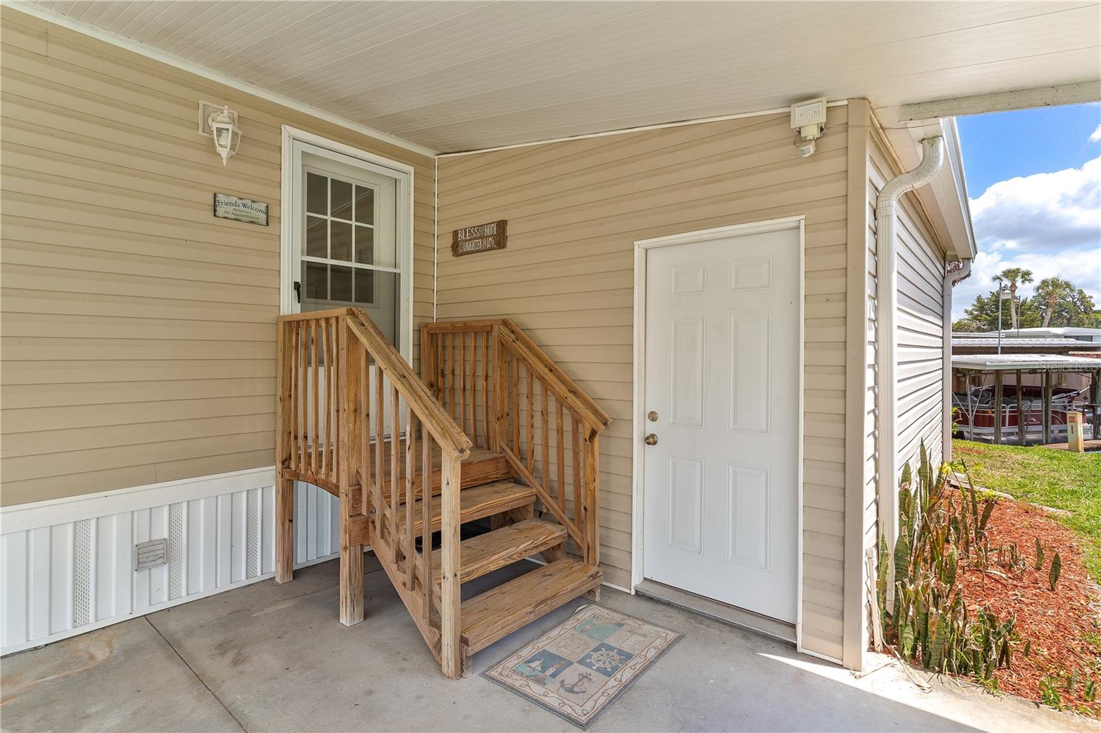 2417 VINDALE RD, TAVARES, FL, 32778