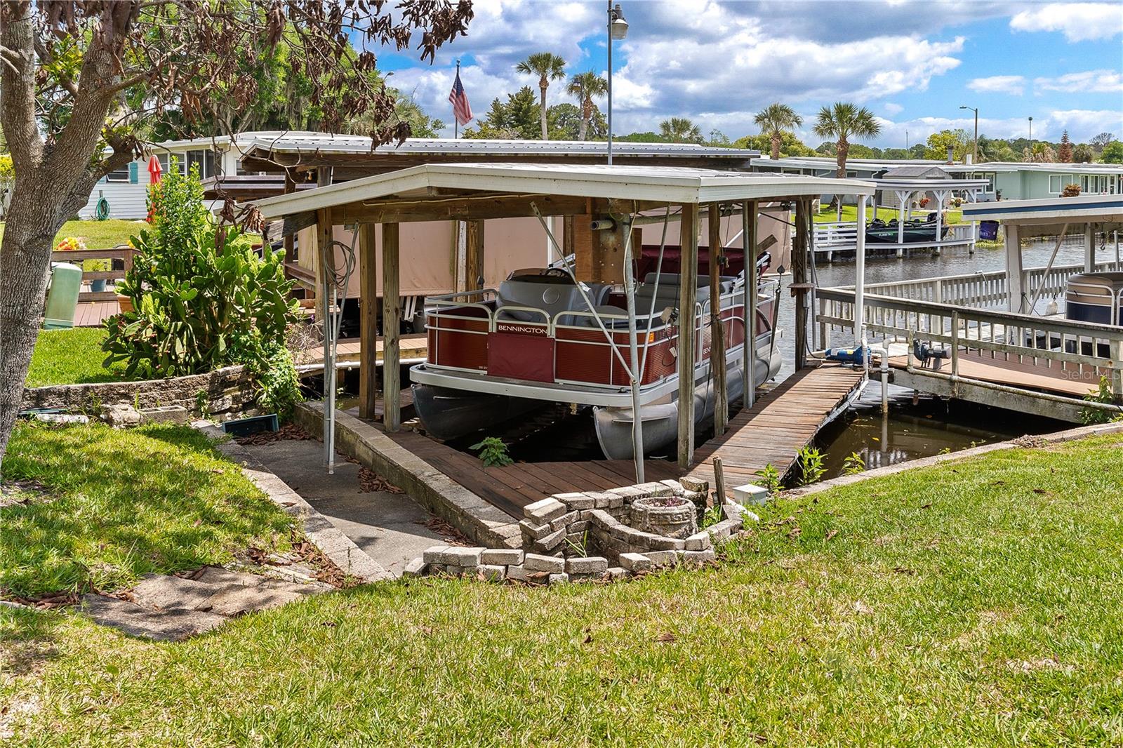 2417 VINDALE RD, TAVARES, FL, 32778