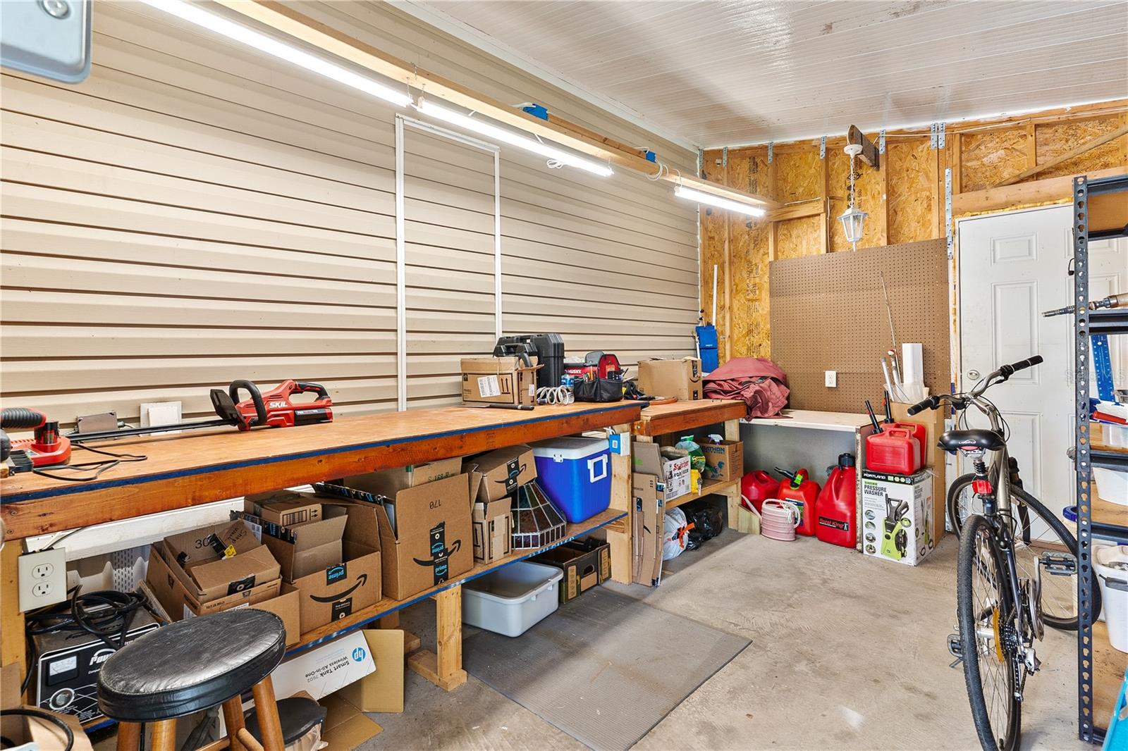 2417 VINDALE RD, TAVARES, FL, 32778