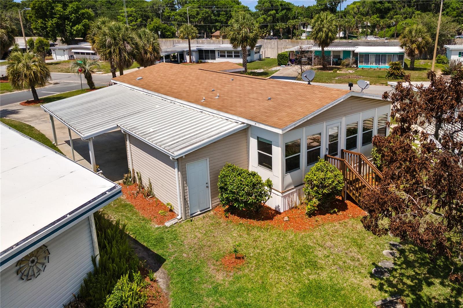 2417 VINDALE RD, TAVARES, FL, 32778