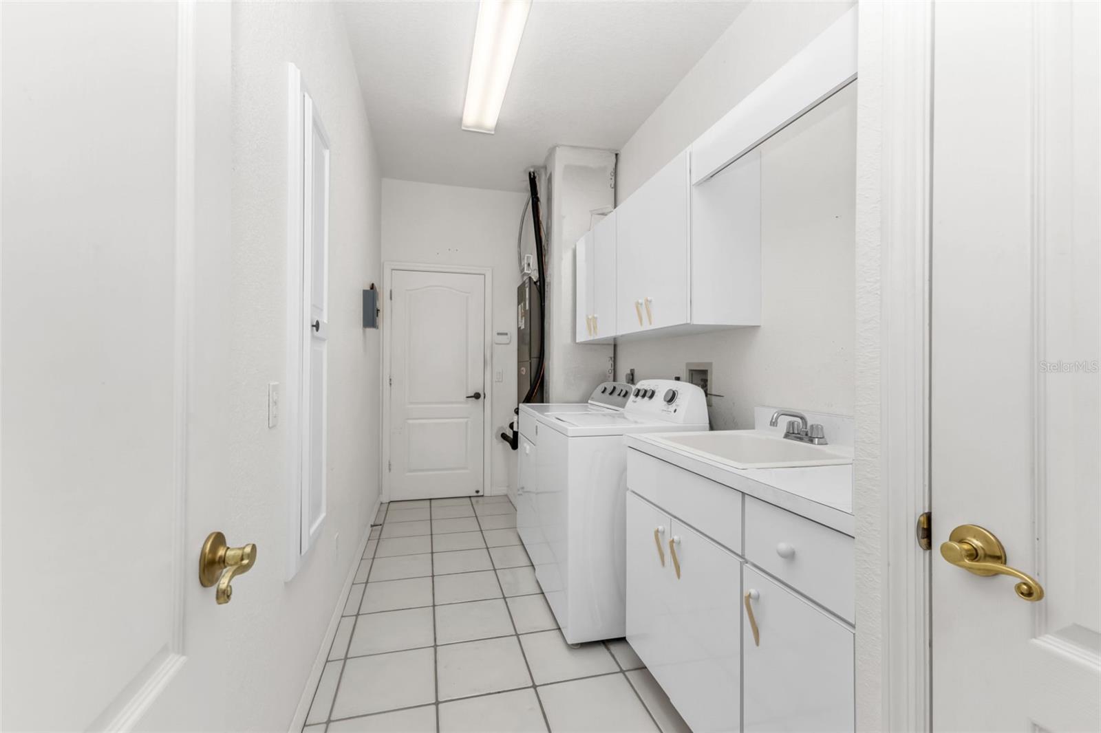 1040 HARBOUR WAY PL, PUNTA GORDA, FL, 33983