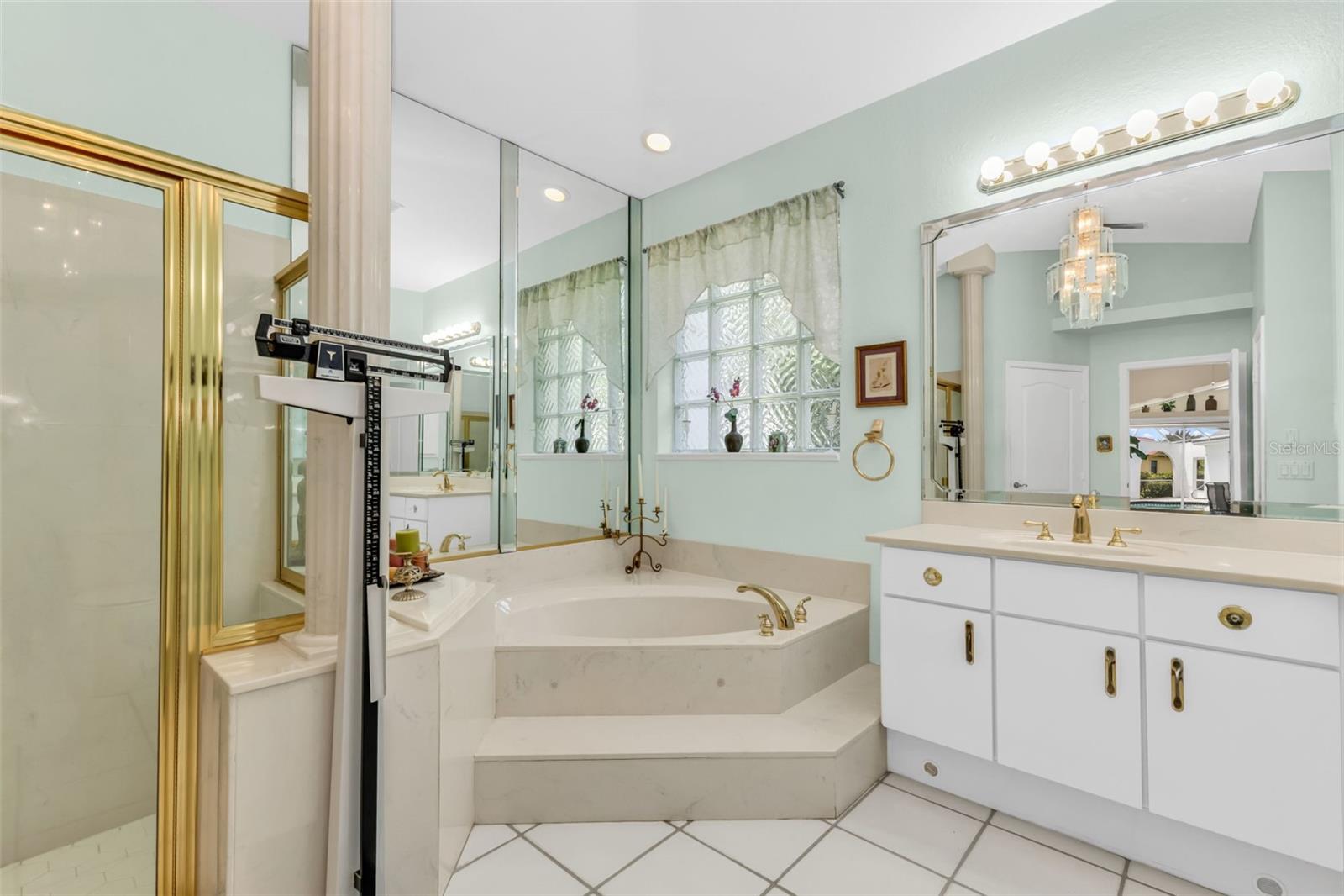 1040 HARBOUR WAY PL, PUNTA GORDA, FL, 33983