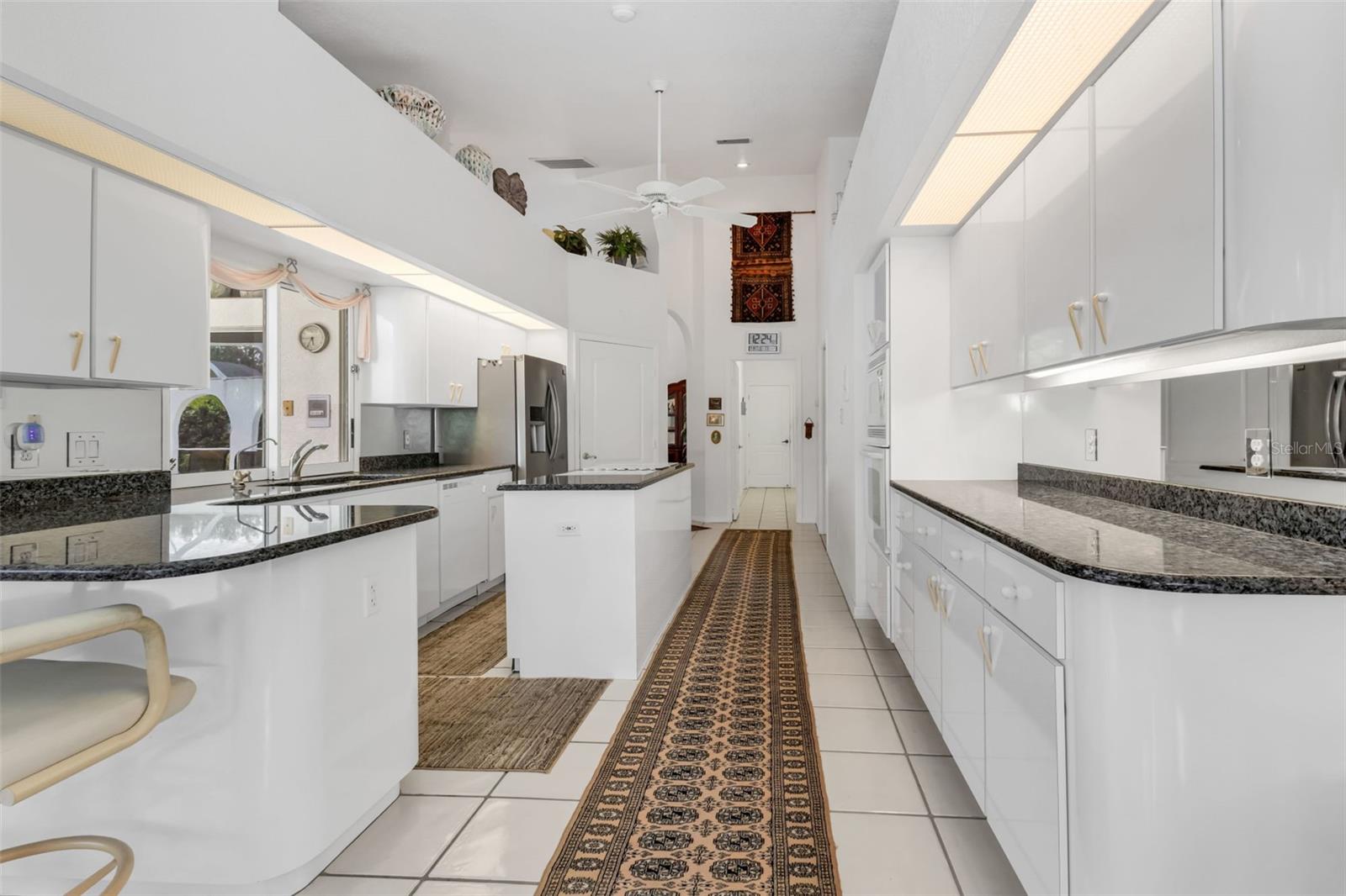 1040 HARBOUR WAY PL, PUNTA GORDA, FL, 33983