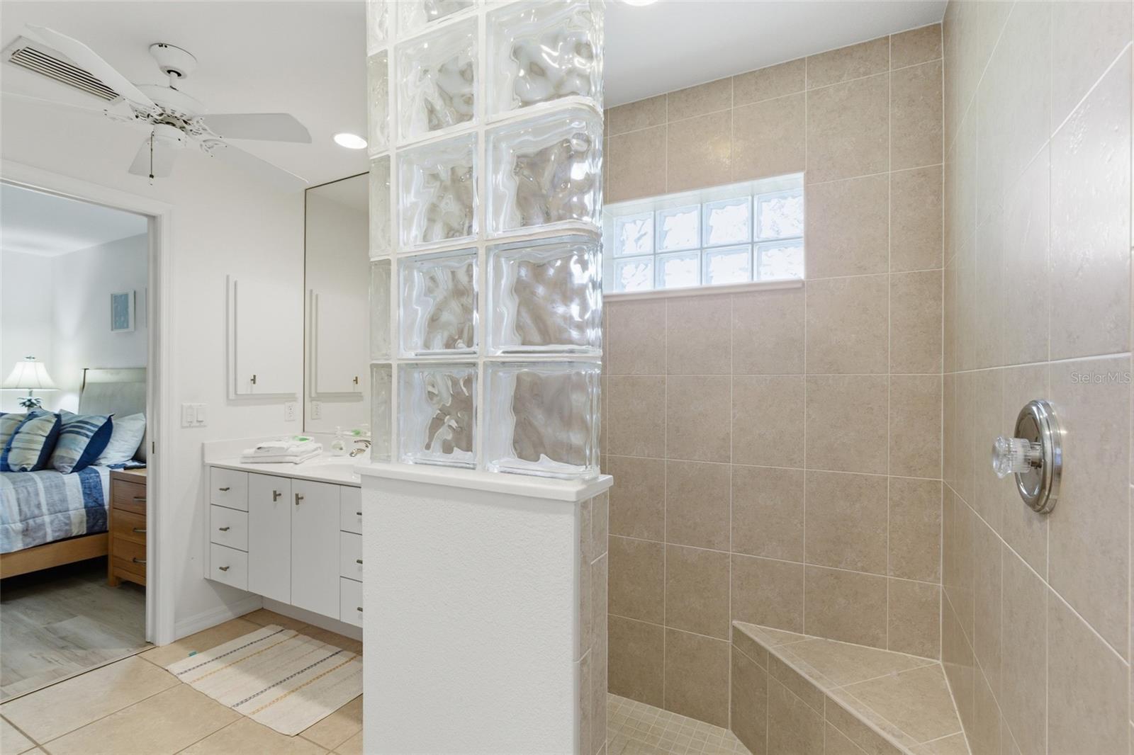 974 ROTONDA CIR, ROTONDA WEST, FL, 33947