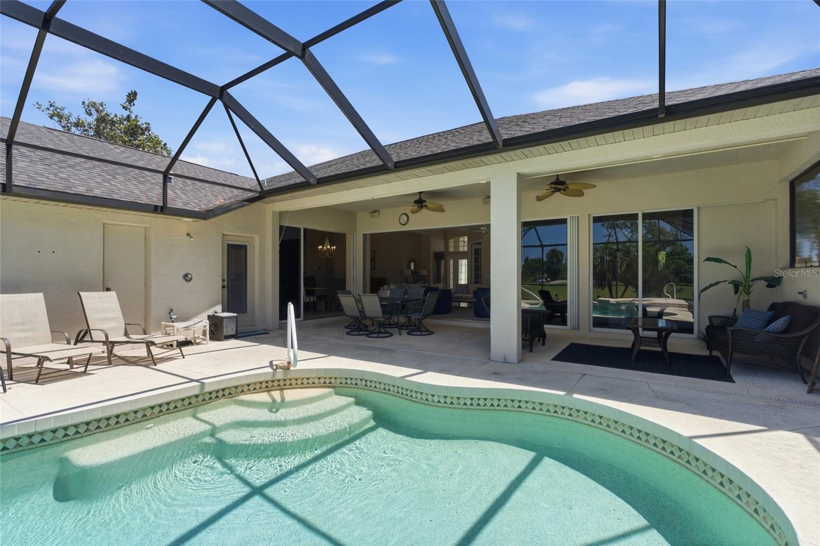 974 ROTONDA CIR, ROTONDA WEST, FL, 33947