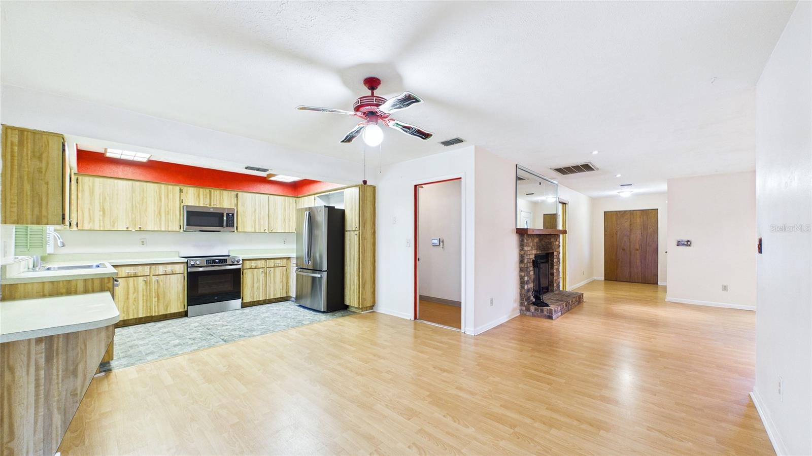 38938 TALL DR, ZEPHYRHILLS, FL, 33540