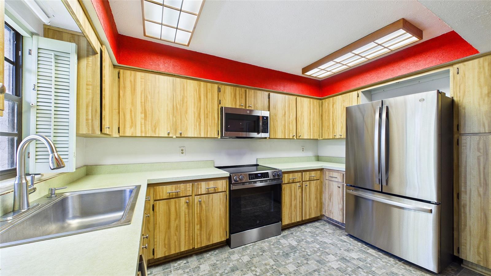 38938 TALL DR, ZEPHYRHILLS, FL, 33540