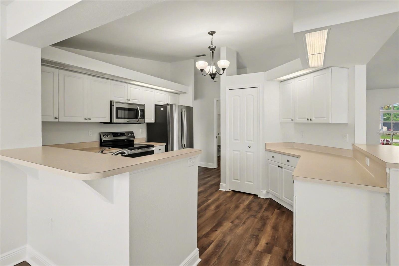 1303 SE 19TH ST, CAPE CORAL, FL, 33990