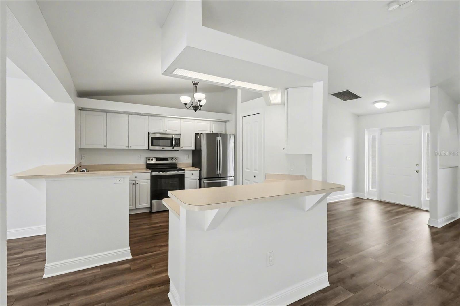 1303 SE 19TH ST, CAPE CORAL, FL, 33990