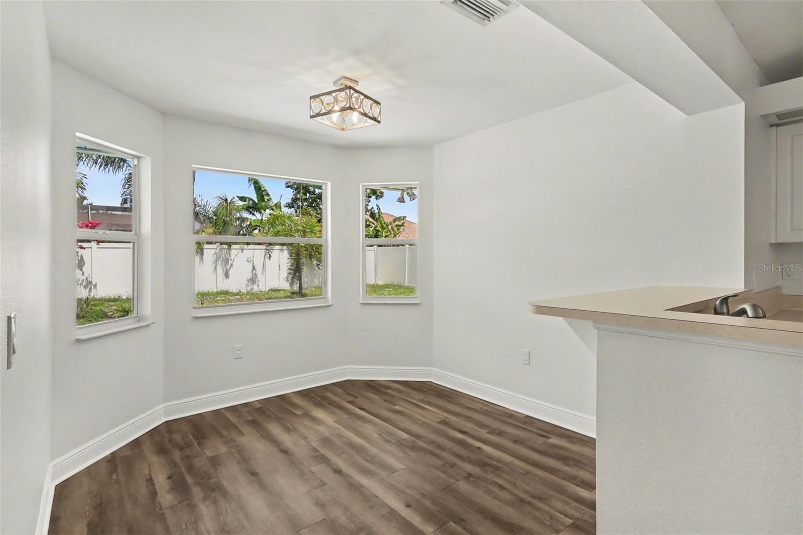 1303 SE 19TH ST, CAPE CORAL, FL, 33990