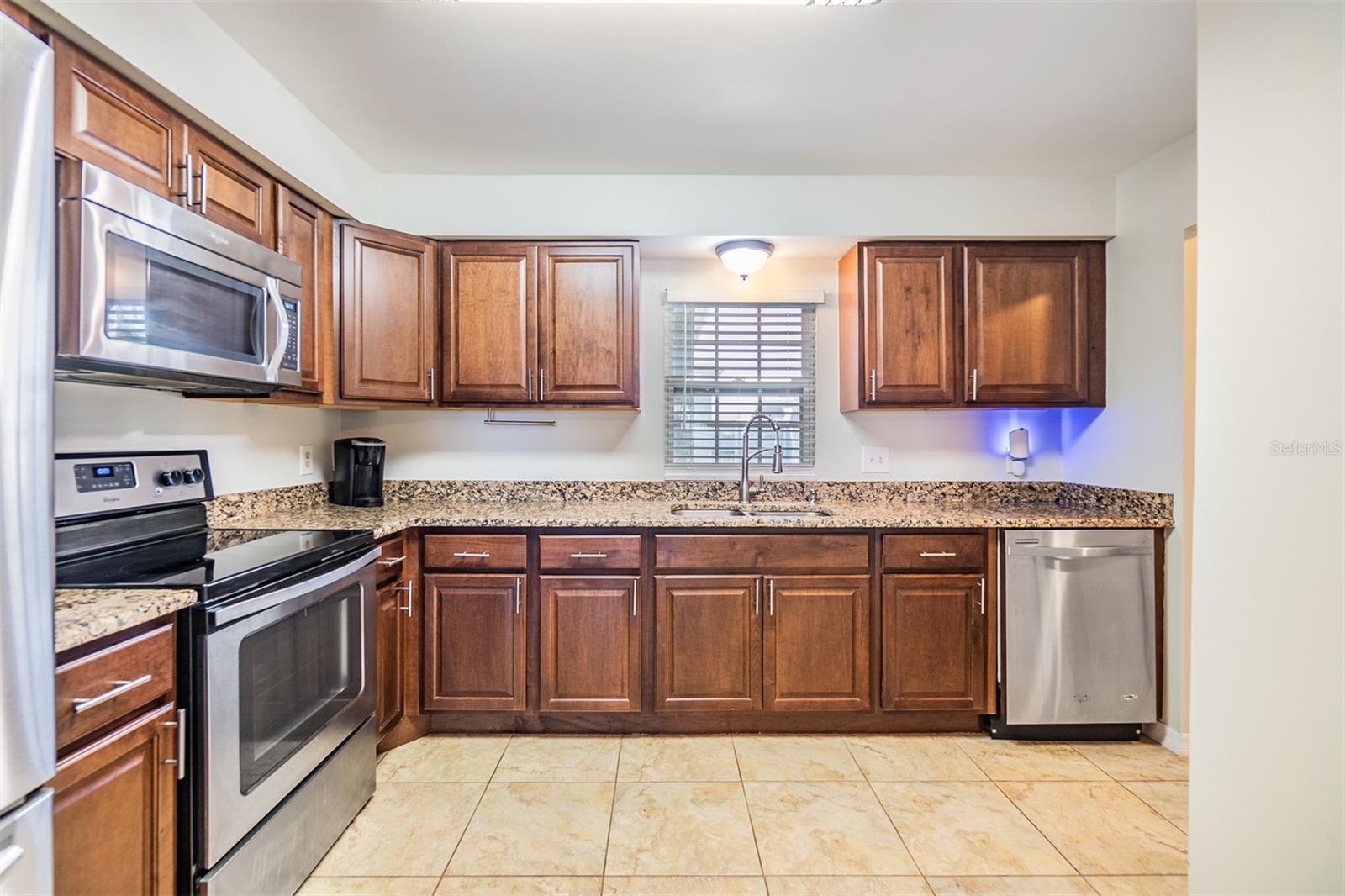 701 POINSETTIA RD #306, BELLEAIR, FL, 33756