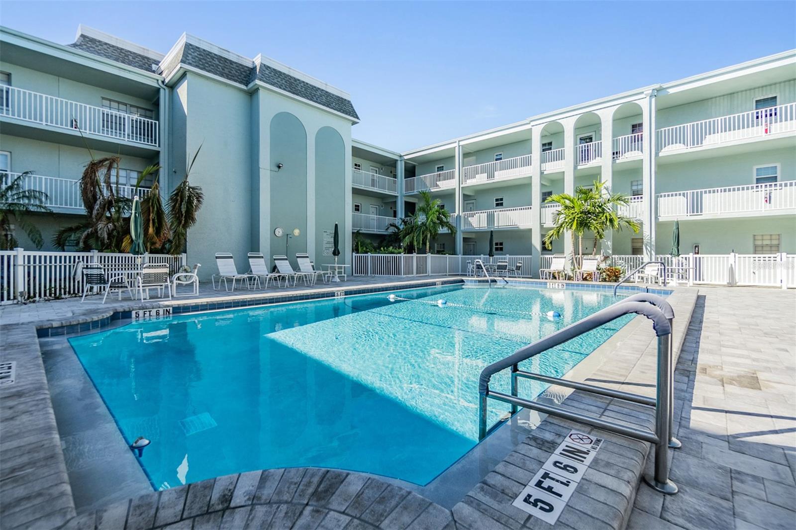 701 POINSETTIA RD #306, BELLEAIR, FL, 33756