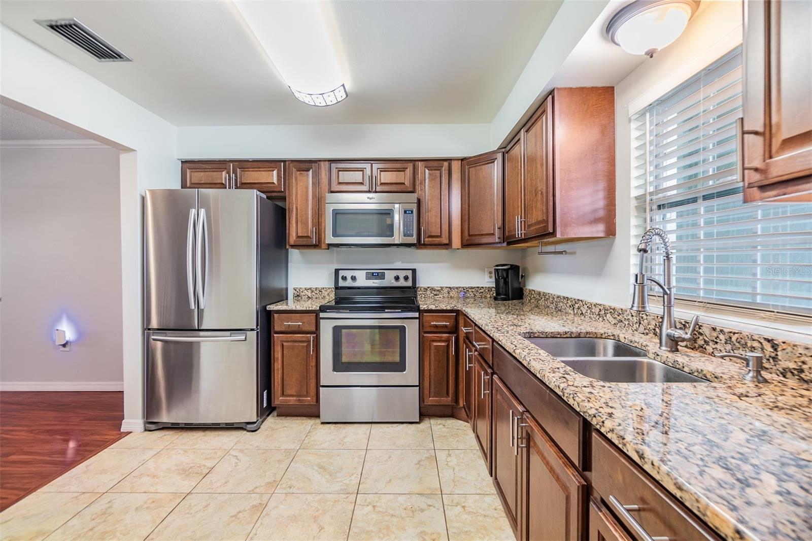 701 POINSETTIA RD #306, BELLEAIR, FL, 33756