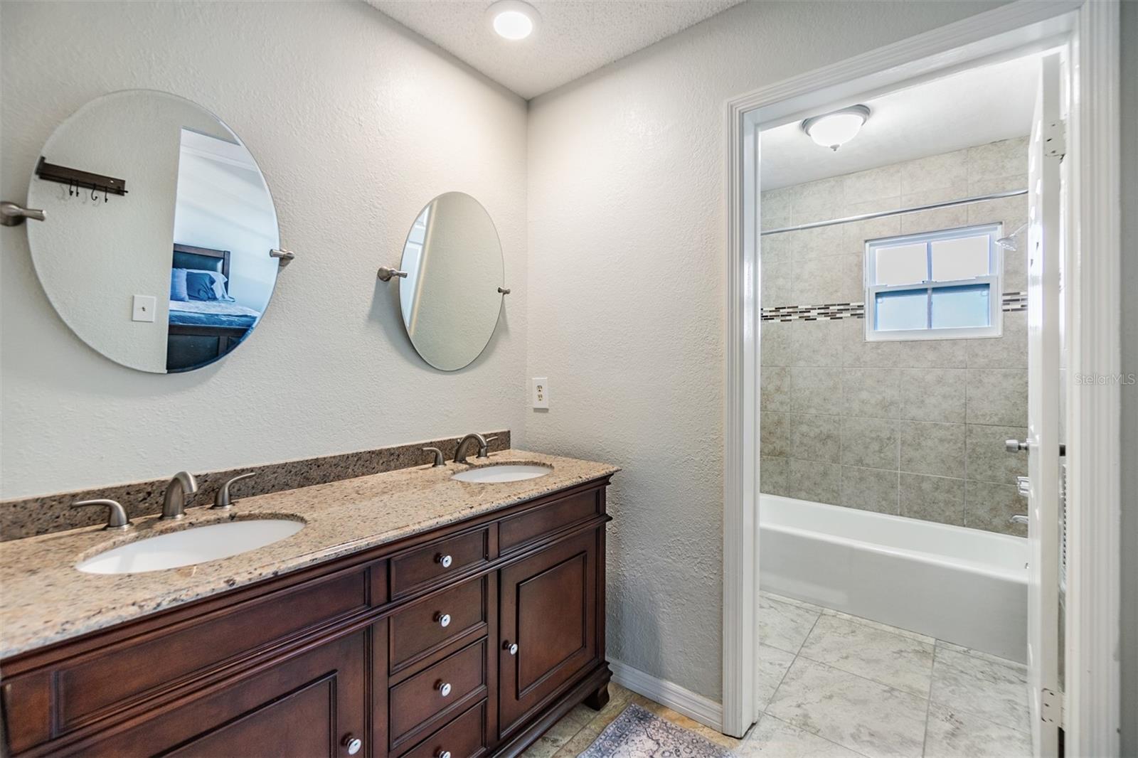 701 POINSETTIA RD #306, BELLEAIR, FL, 33756