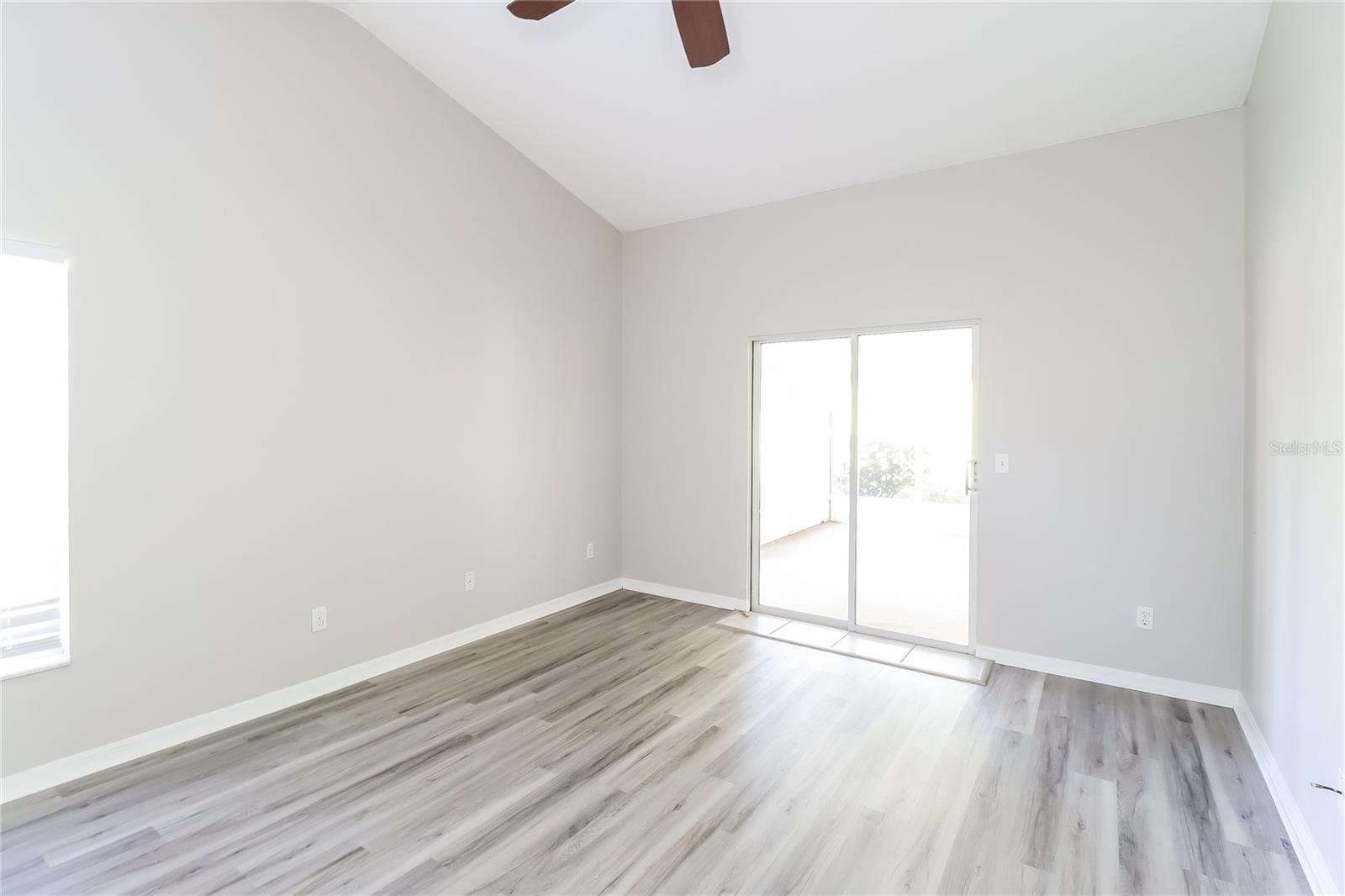 1057 ARBOR HILL CIR, MINNEOLA, FL, 34715