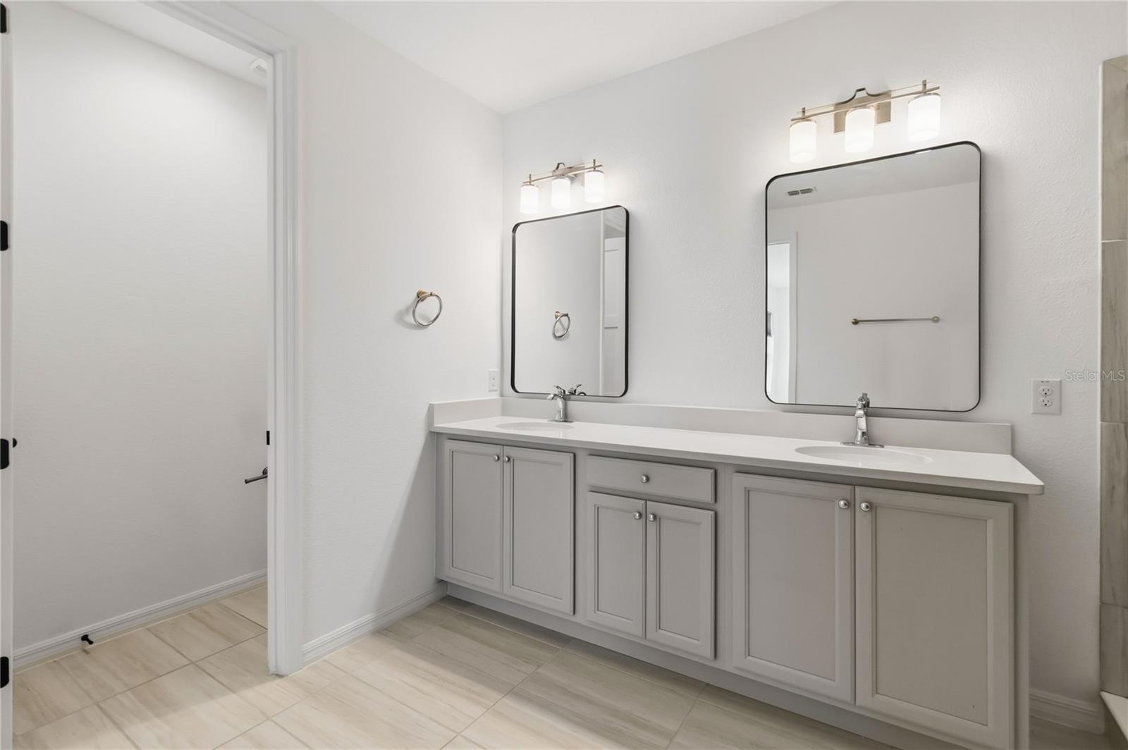 8210 NEMOURS PKWY, ORLANDO, FL, 32827