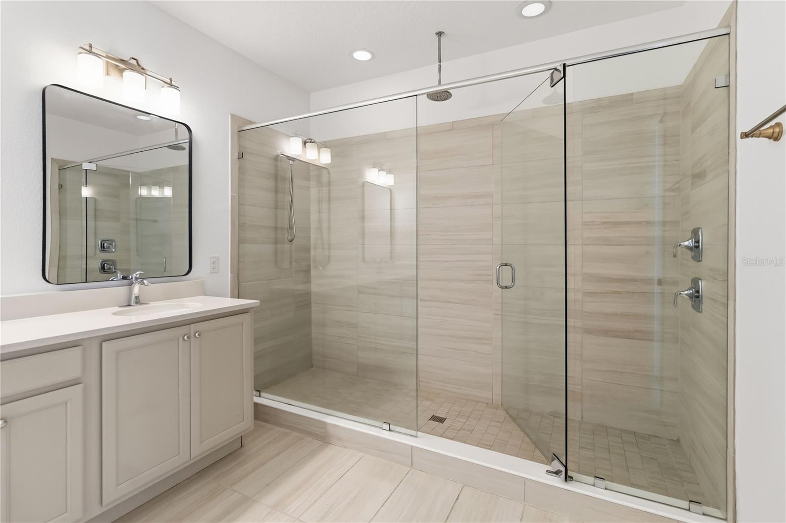 8210 NEMOURS PKWY, ORLANDO, FL, 32827