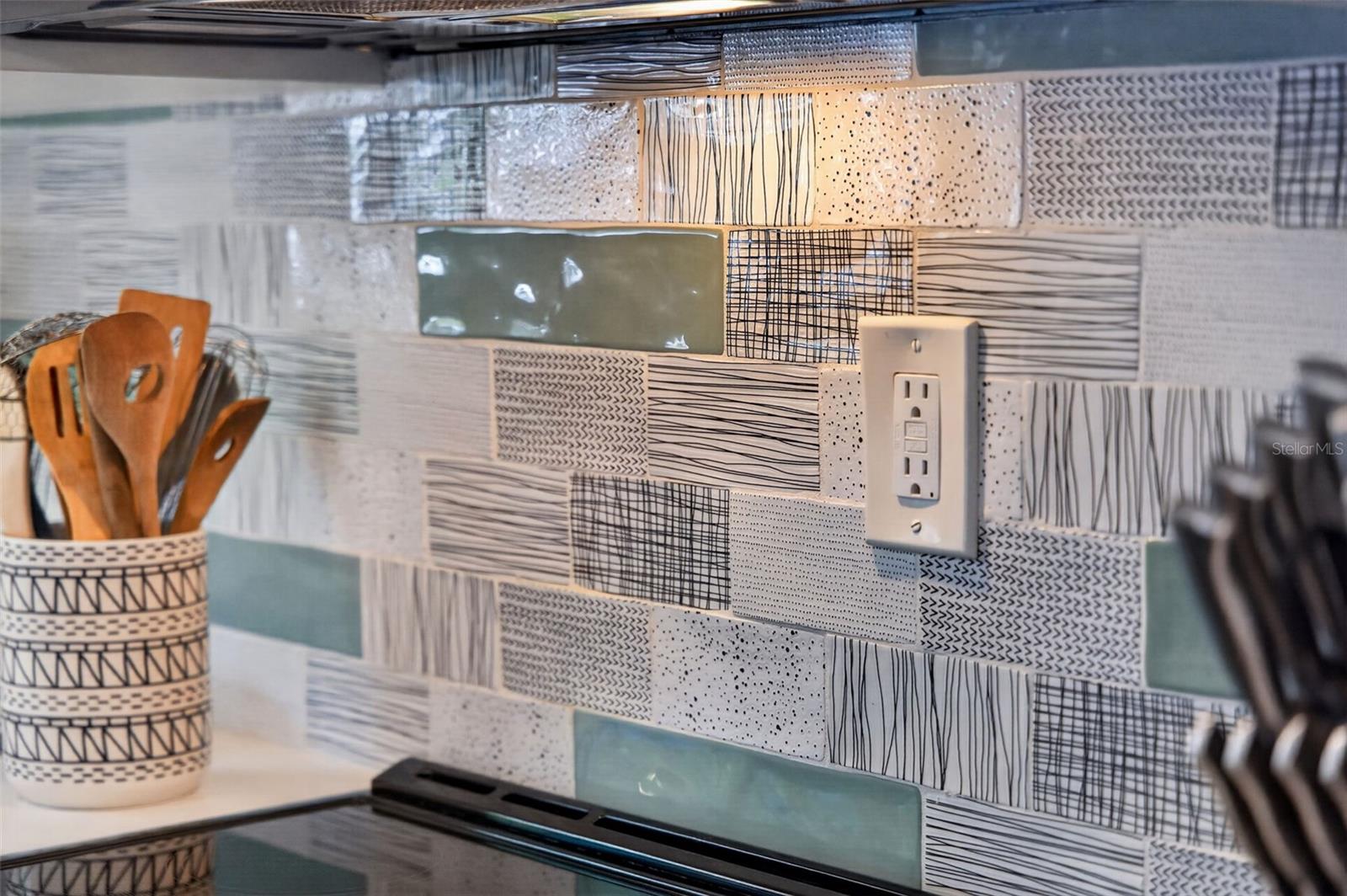 6318 21ST AVE N, ST PETERSBURG, FL, 33710