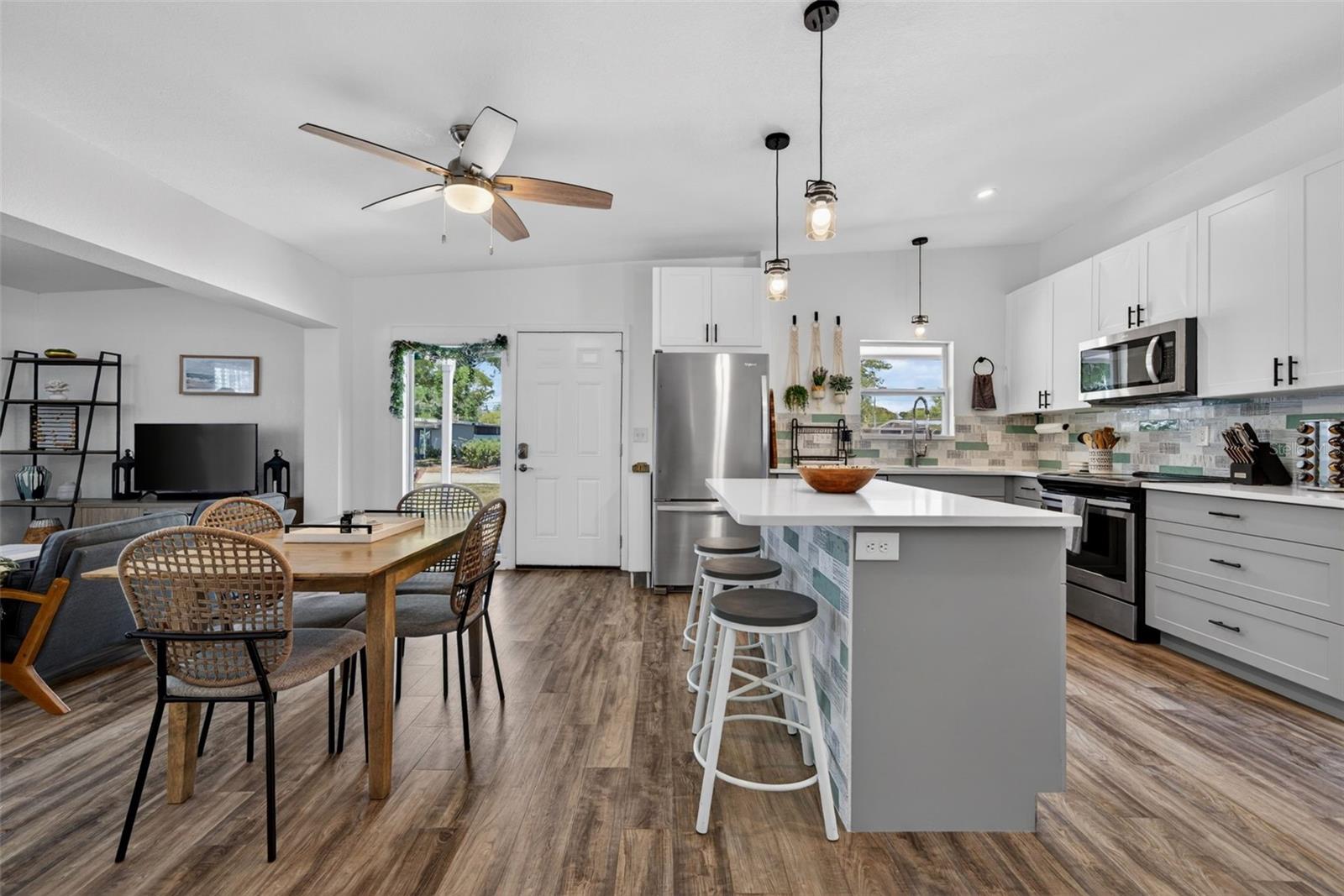 6318 21ST AVE N, ST PETERSBURG, FL, 33710