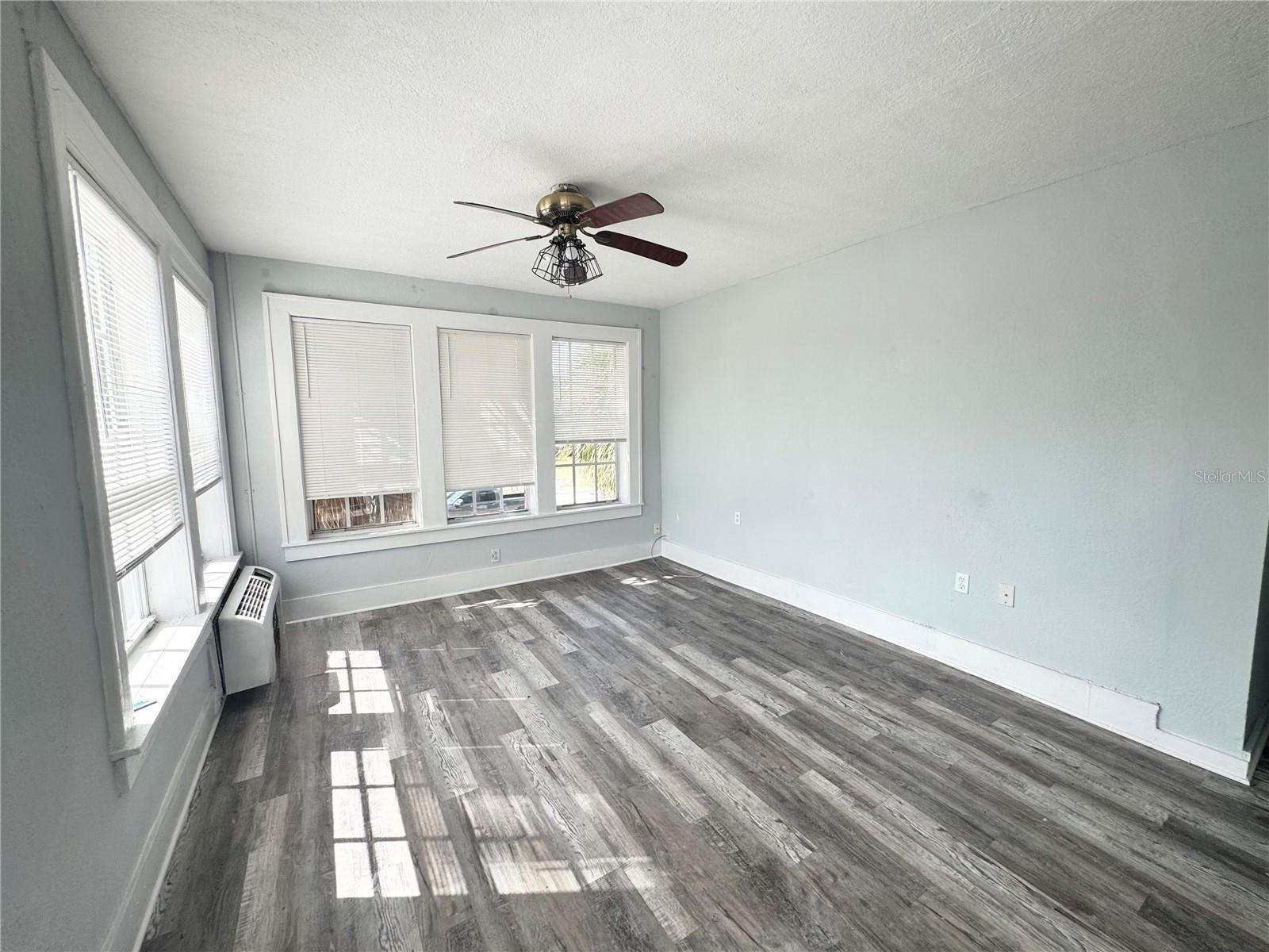 704 CORDOVA DR #4, ORLANDO, FL, 32804