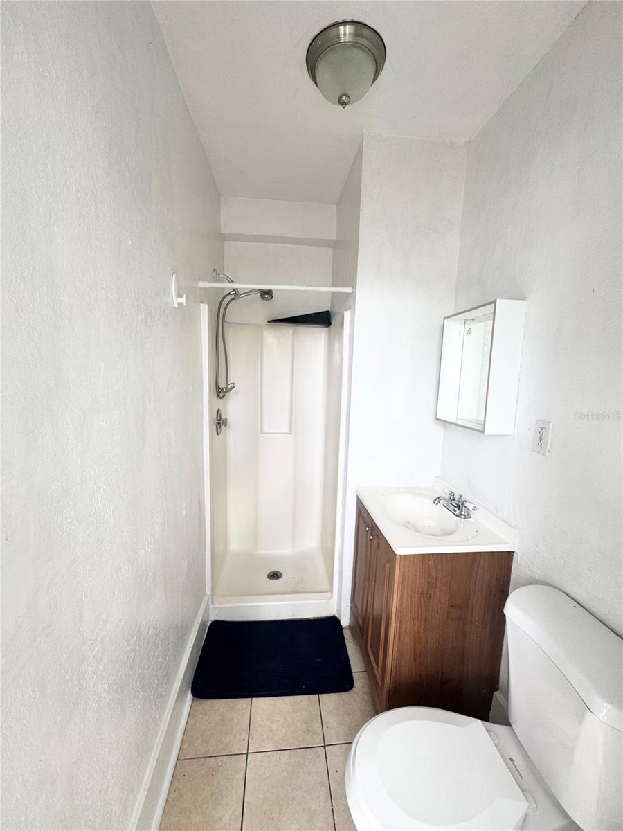 704 CORDOVA DR #4, ORLANDO, FL, 32804