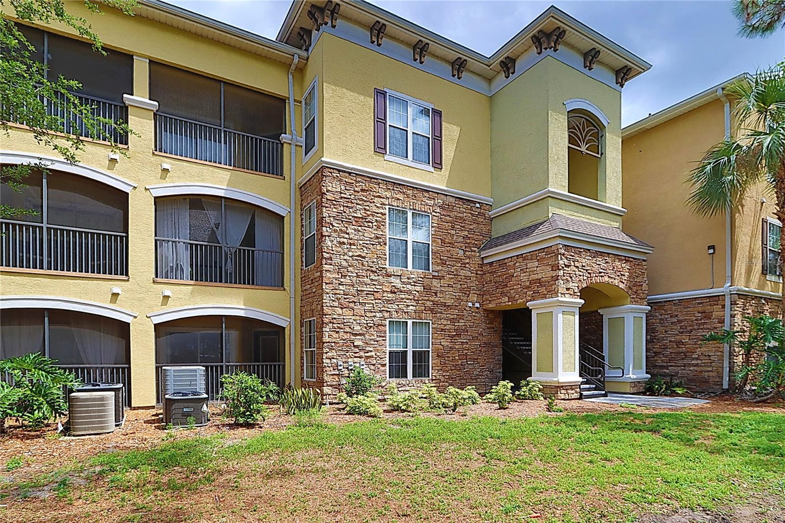 2407 COURTNEY MEADOWS CT #103, TAMPA, FL, 33619