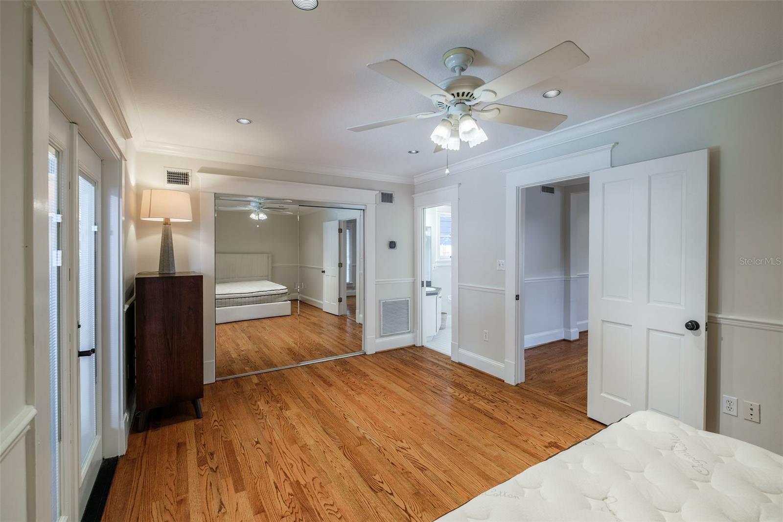 122 N HYER AVE, ORLANDO, FL, 32801